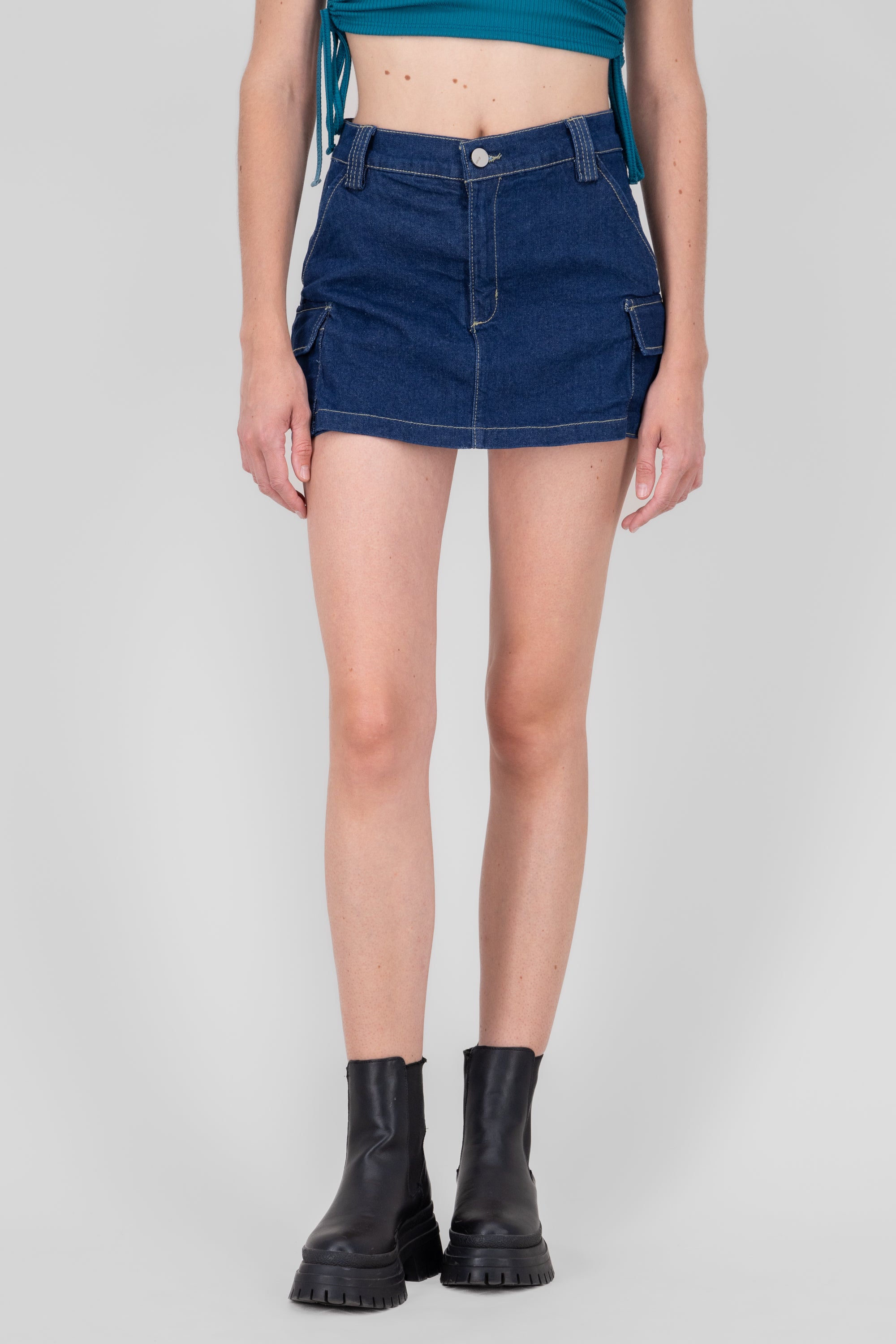 Falda short bolsillos cargo