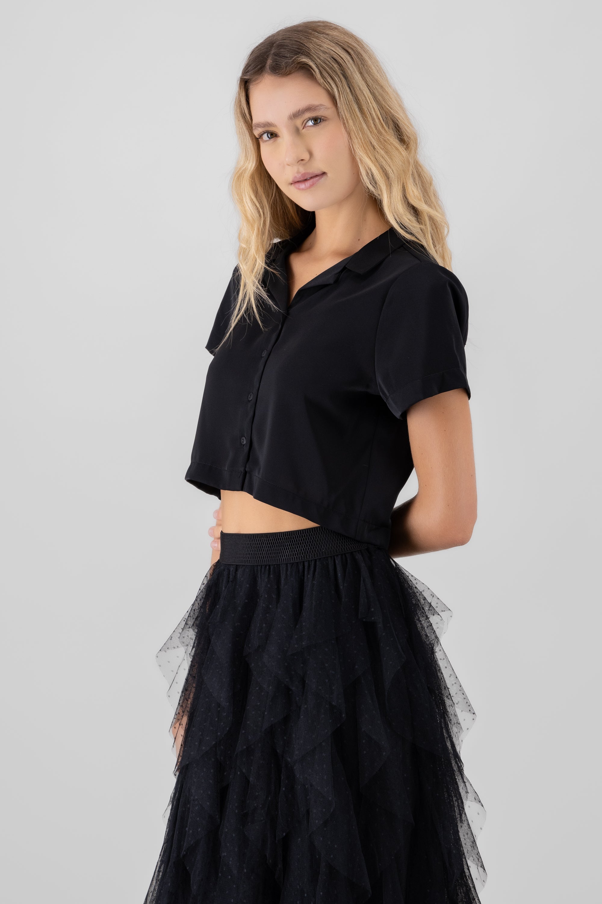 Camisa Crop Amplia Manga Corta NEGRO