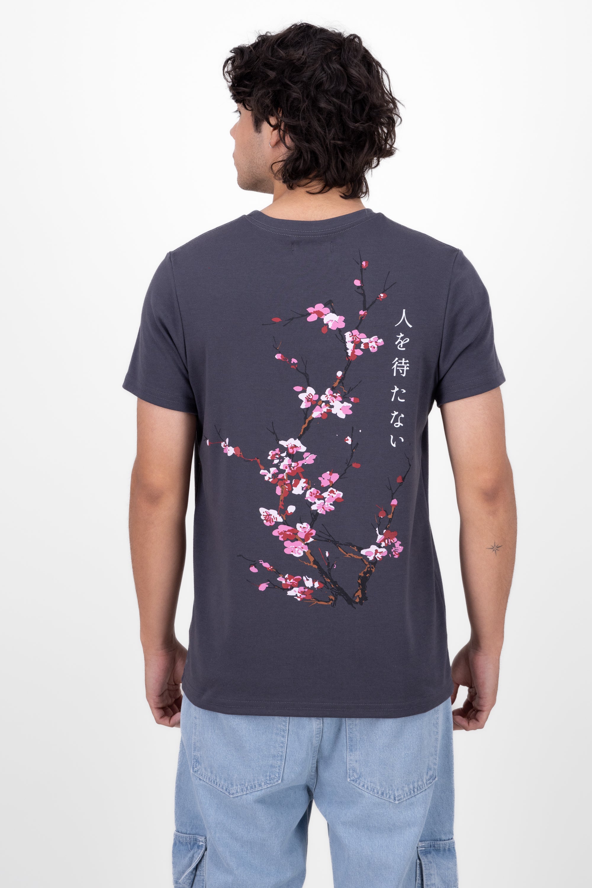 Playera manga corta Sakura GRIS OBSCURO