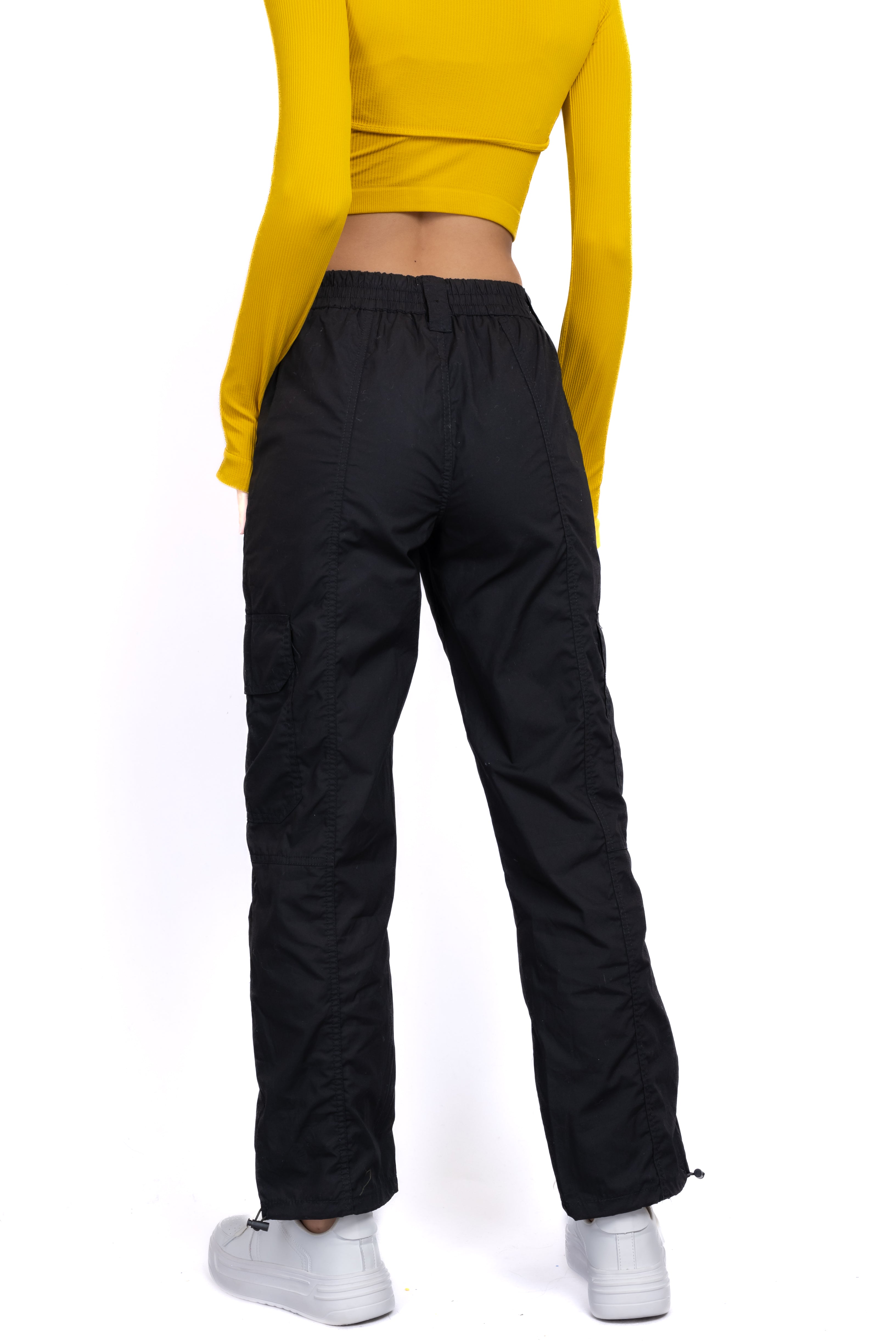 Pantalon cargo liso NEGRO