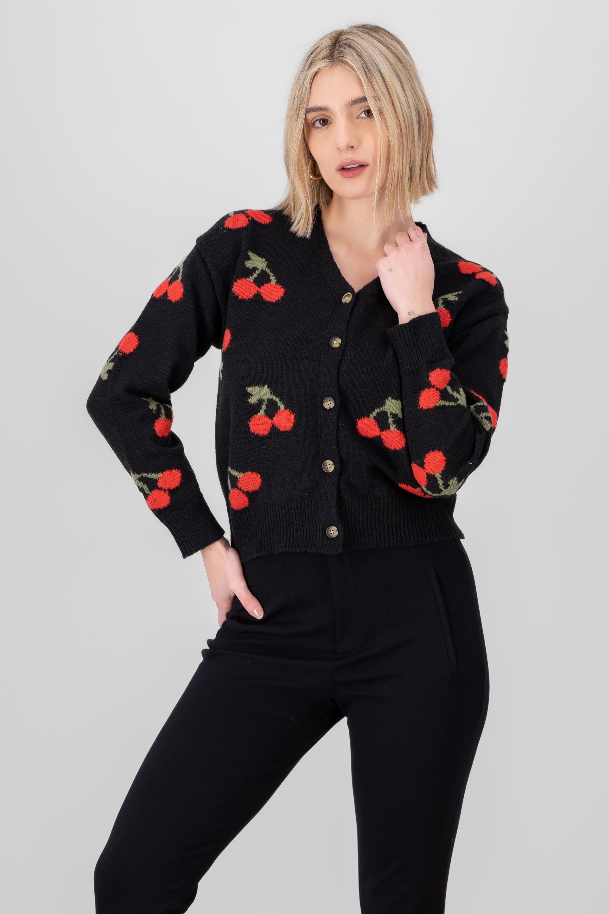 Cardigan Botones Detalle Cerezas NEGRO COMBO