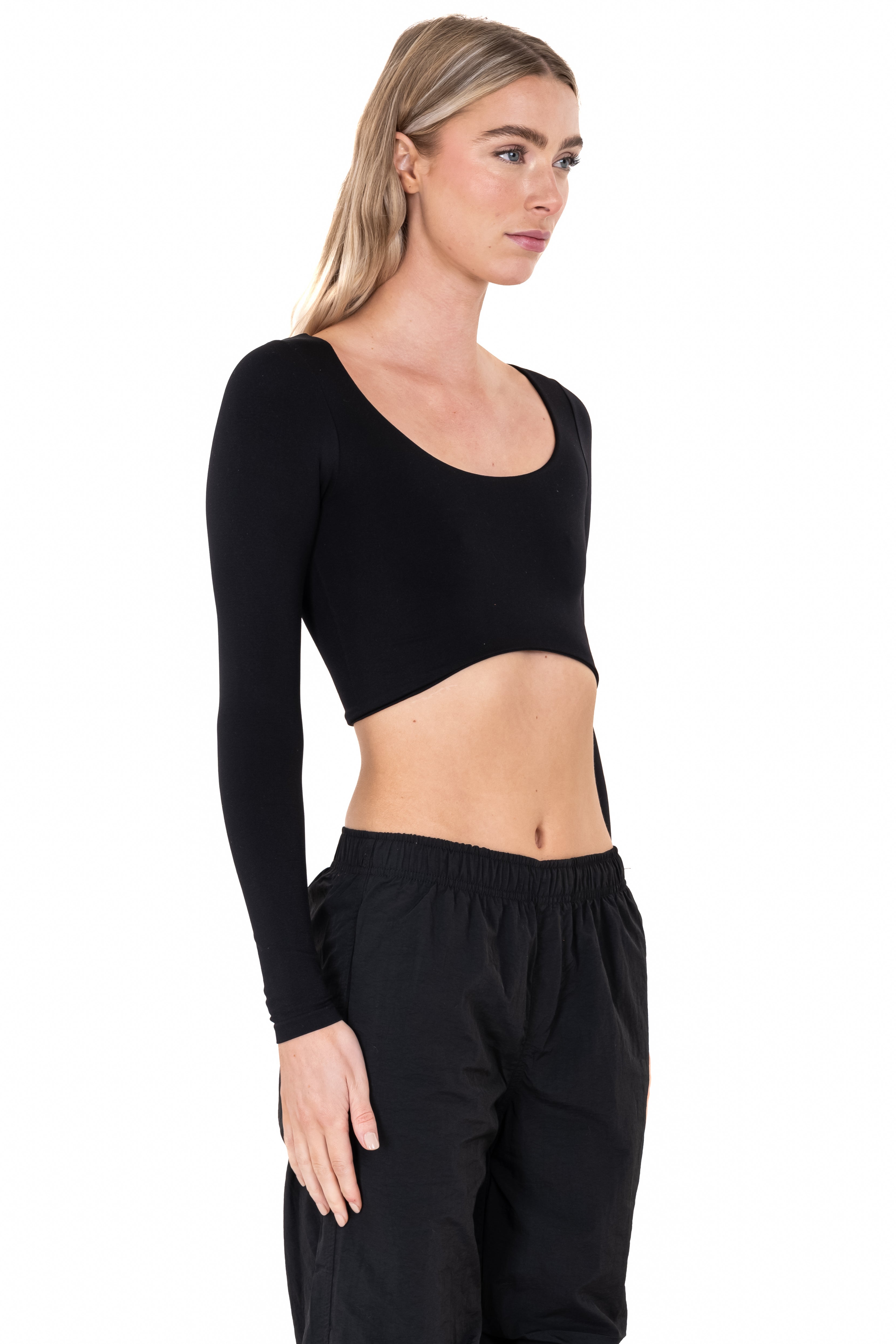 Top crop seamless manga larga NEGRO