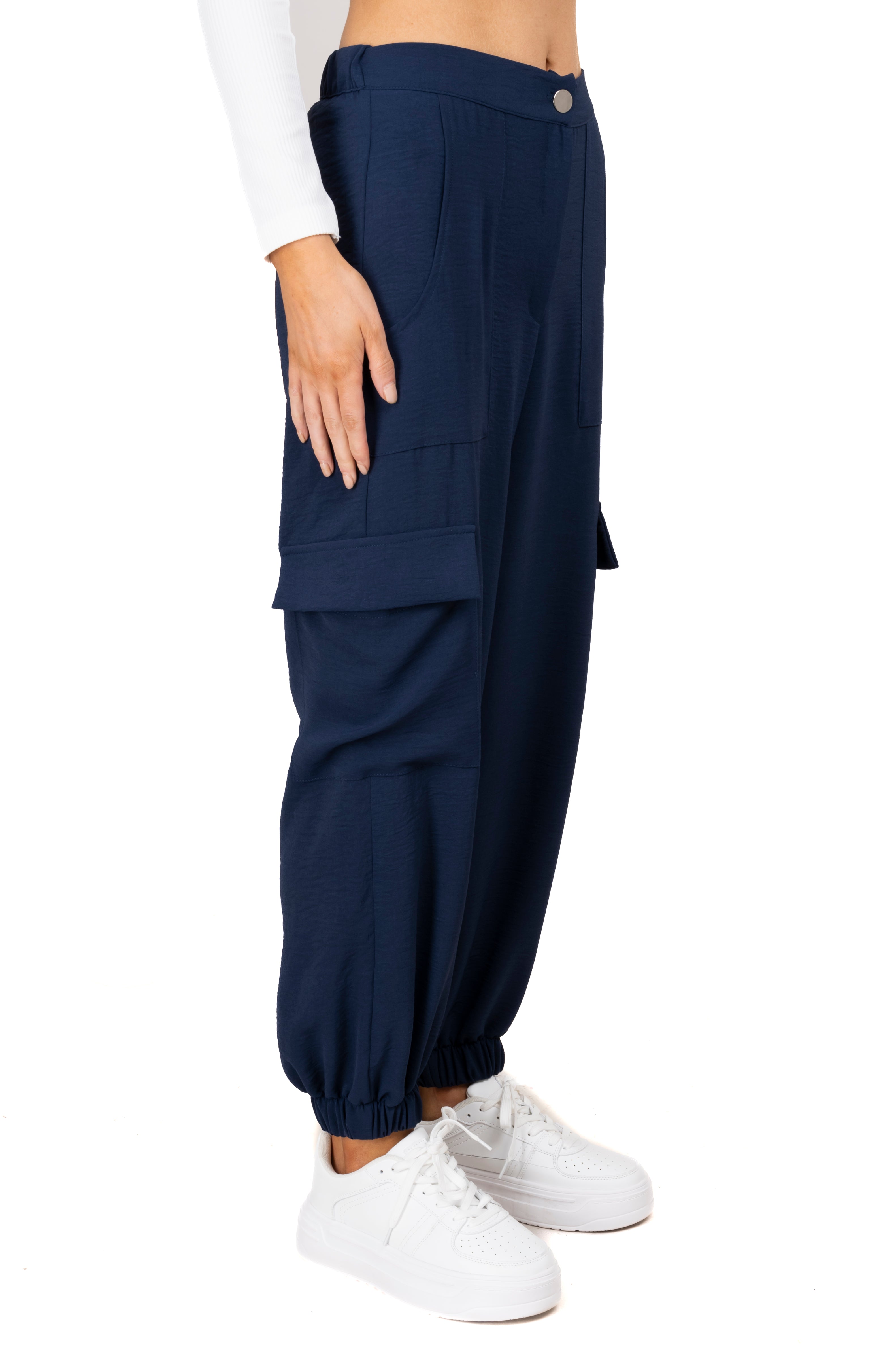 Pantalón jogger bolsillos maxi MARINO