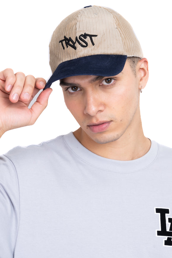Gorra pana bordado Trust