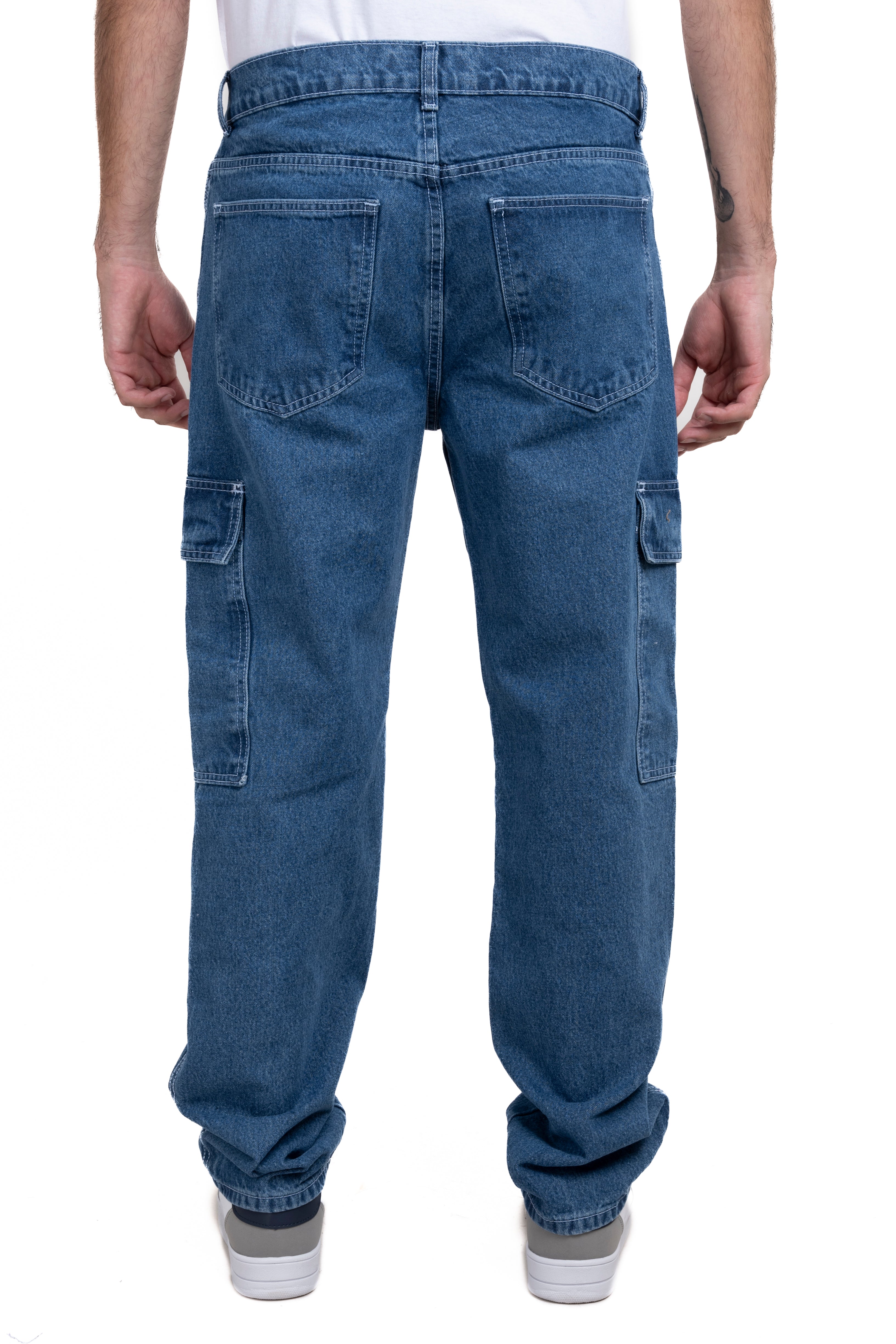 Jeans rectos bolsas cargo MEDIUM WASH