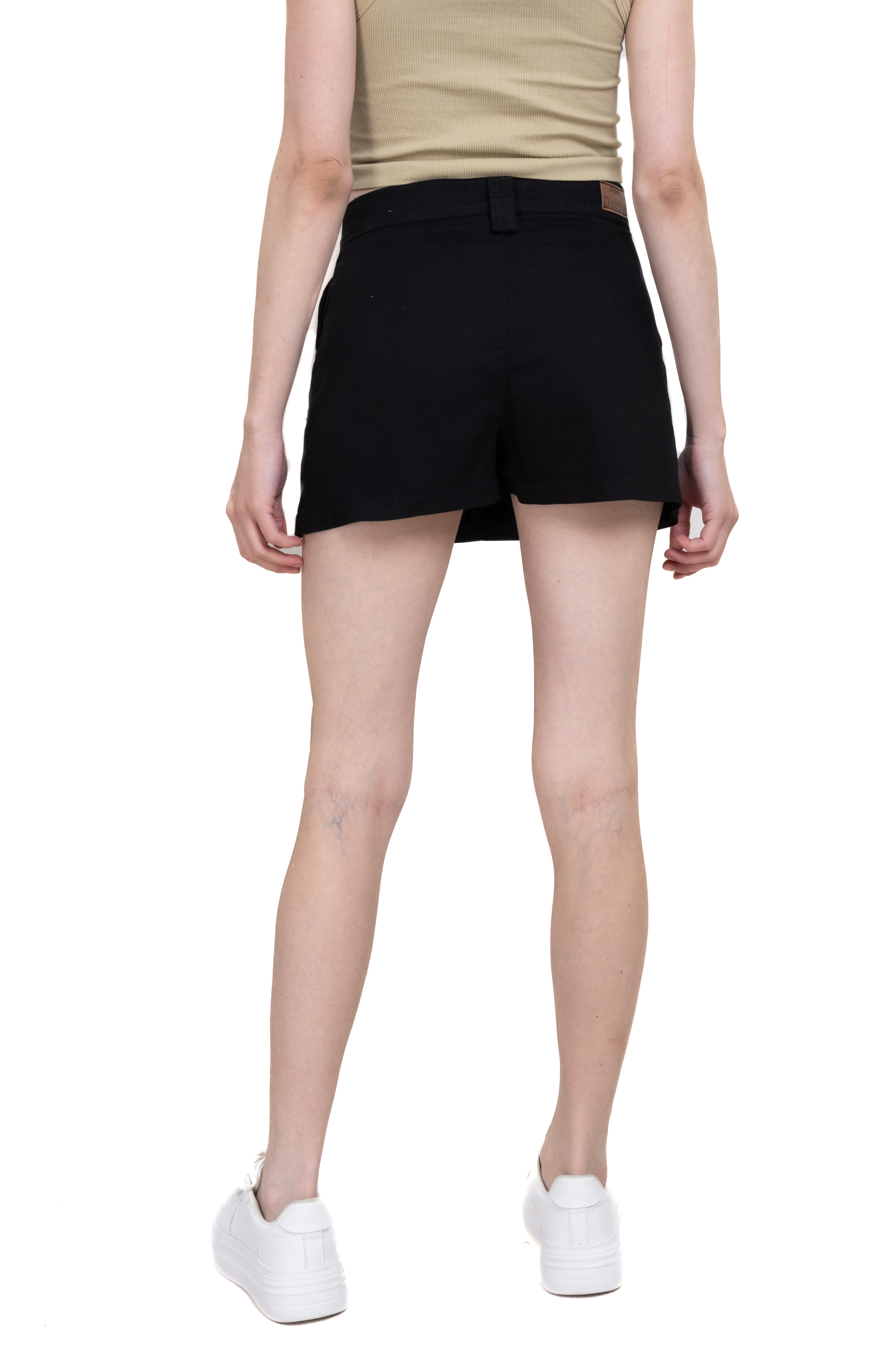 Falda short monocolor bolsillos NEGRO