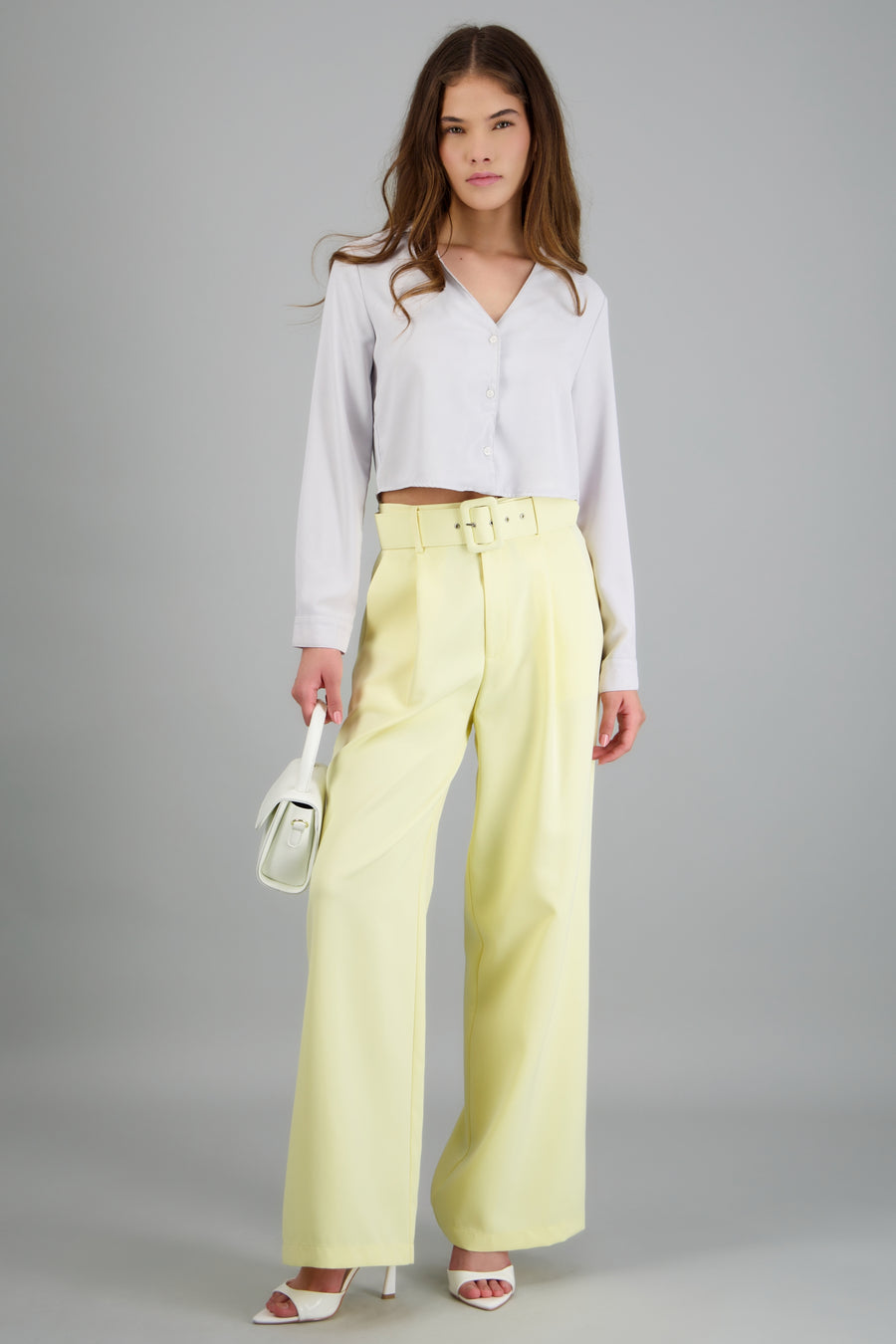 Pantalón liso cinturón