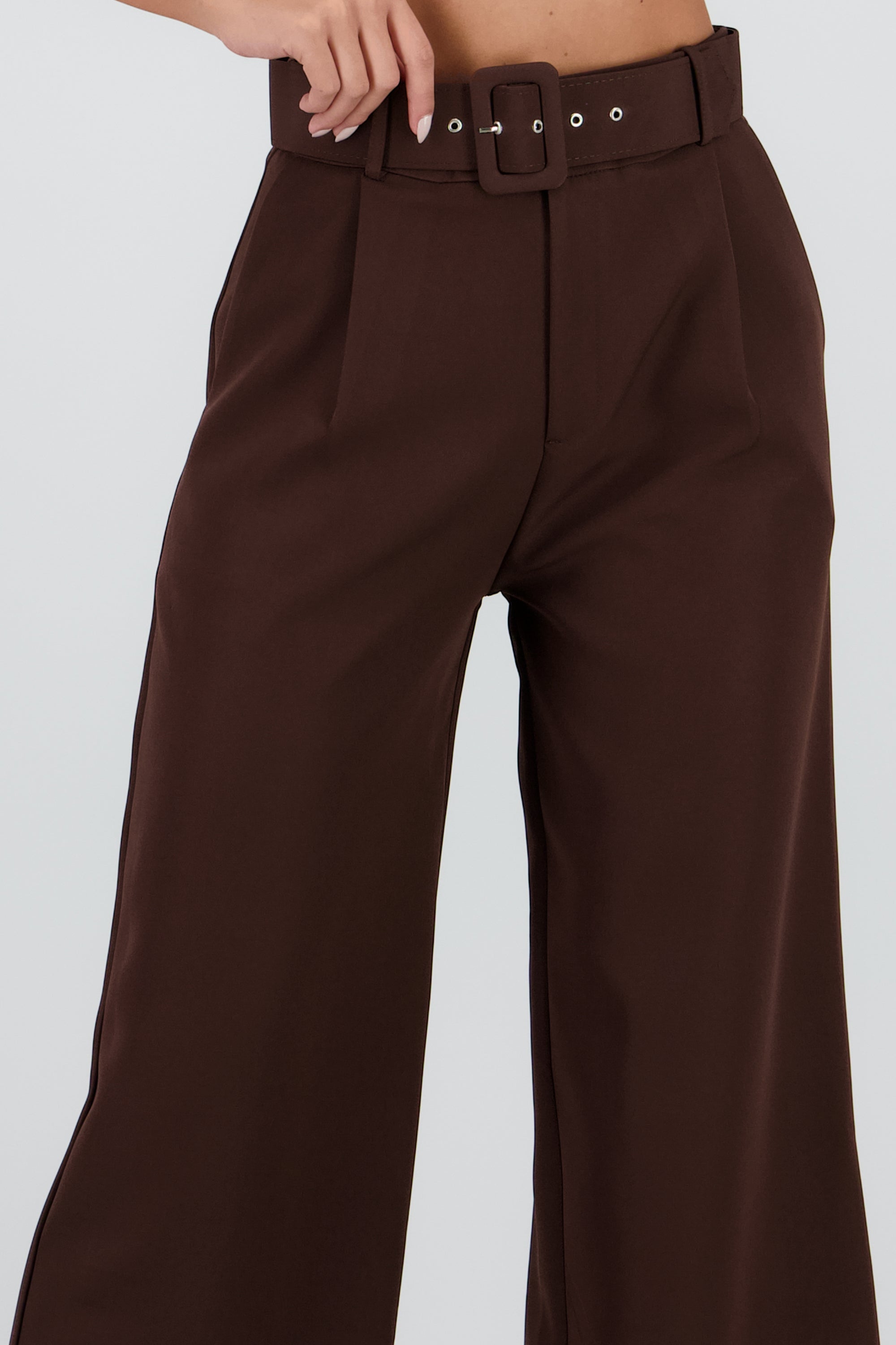 Pantalon Liso Cinturon CHOCOLATE