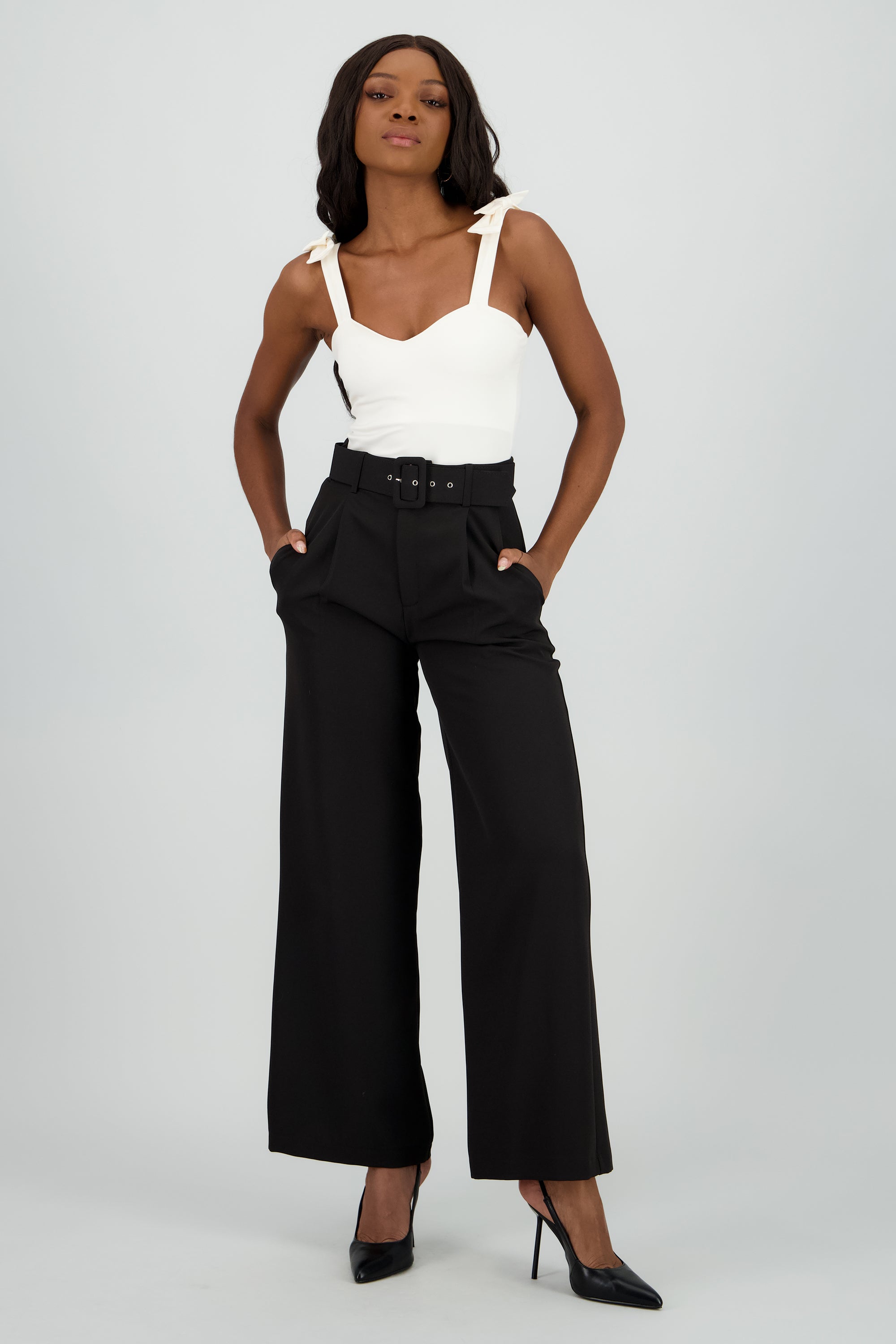Pantalon Liso Cinturon