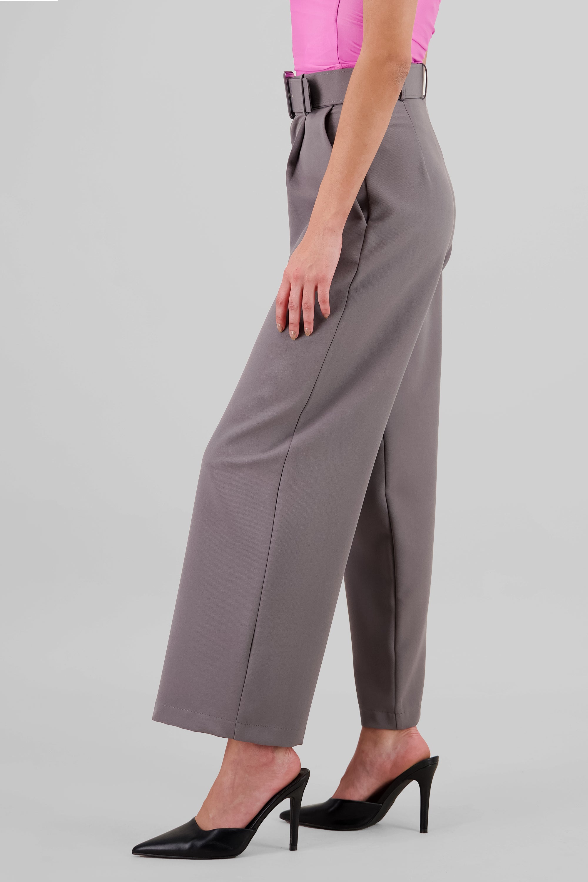 Pantalon Liso Cinturon GRIS OBSCURO