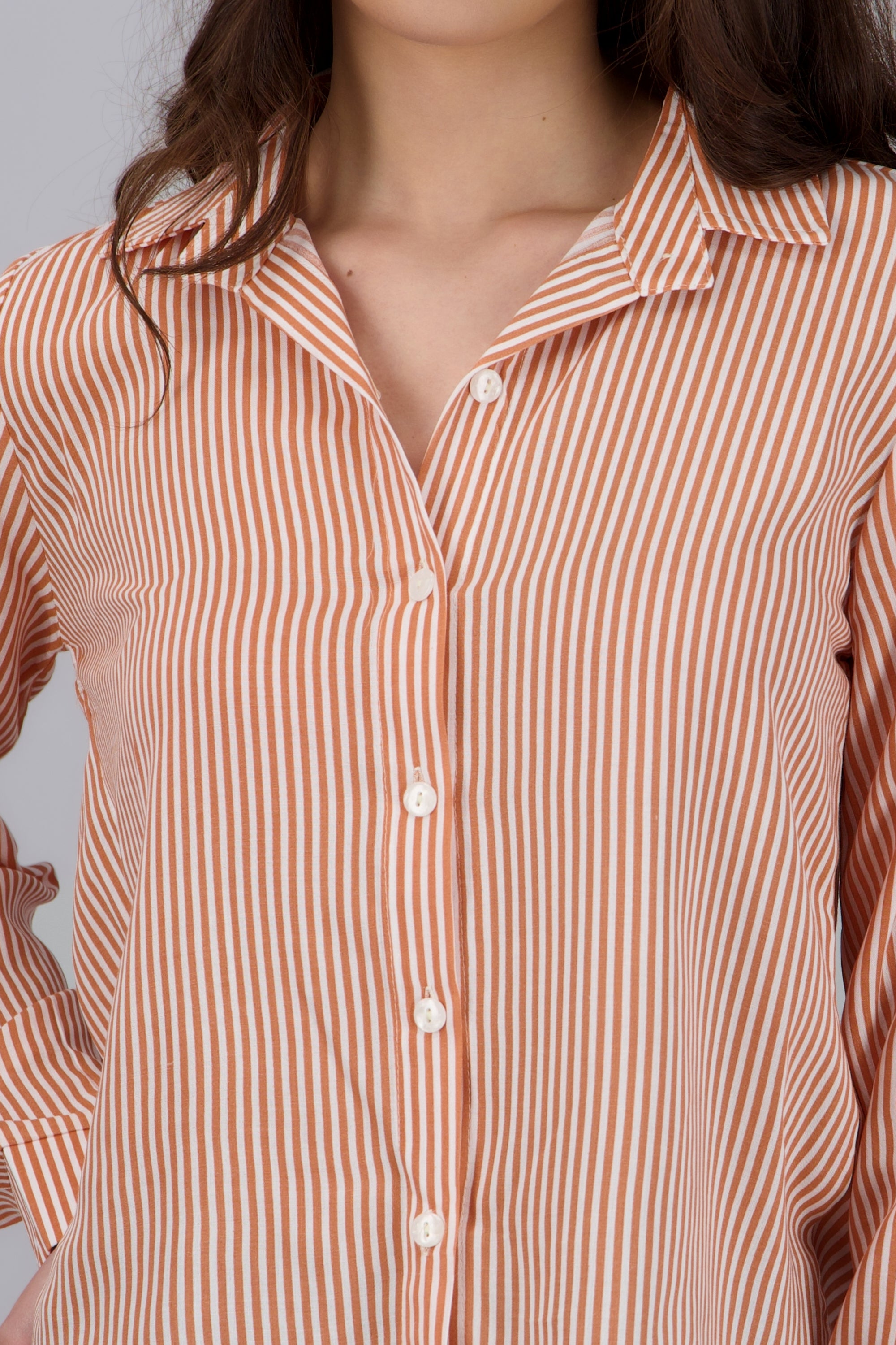 CAMISA AMPLIA RAYAS LADRILLO