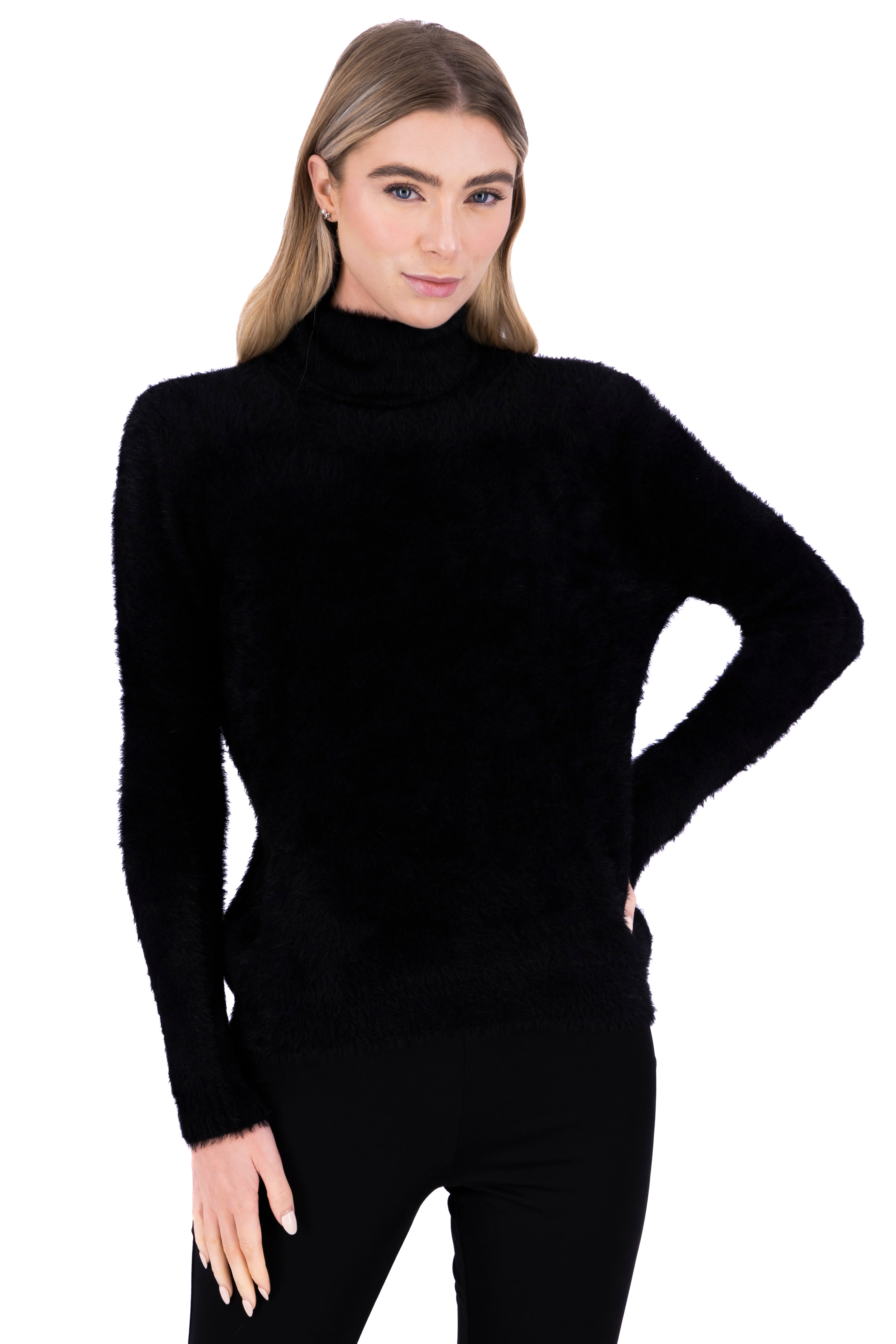 Suéter peluche cuello alto NEGRO