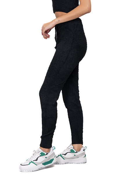 Pantalón liso textura peluche NEGRO