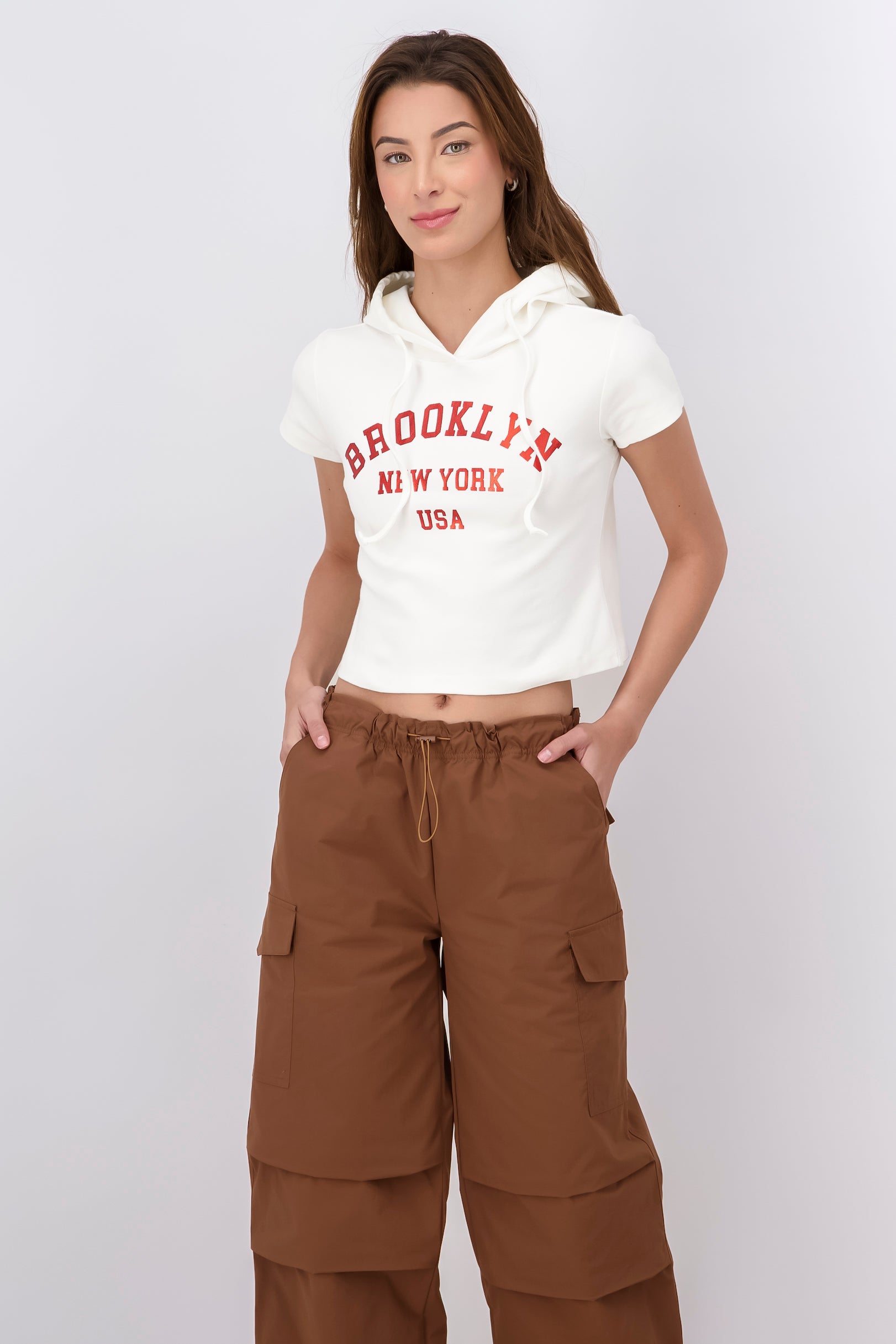 Playera Cropped Con Gorro De Brooklyn BLANCO COMBO