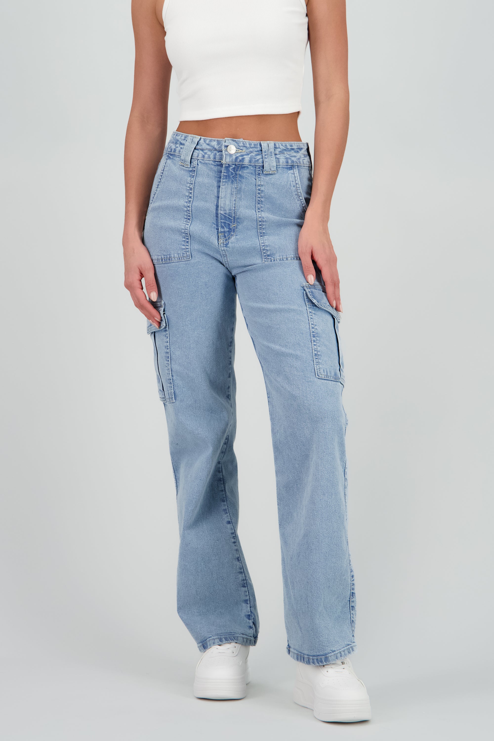 Jeans Cargo Bolsillos Laterales