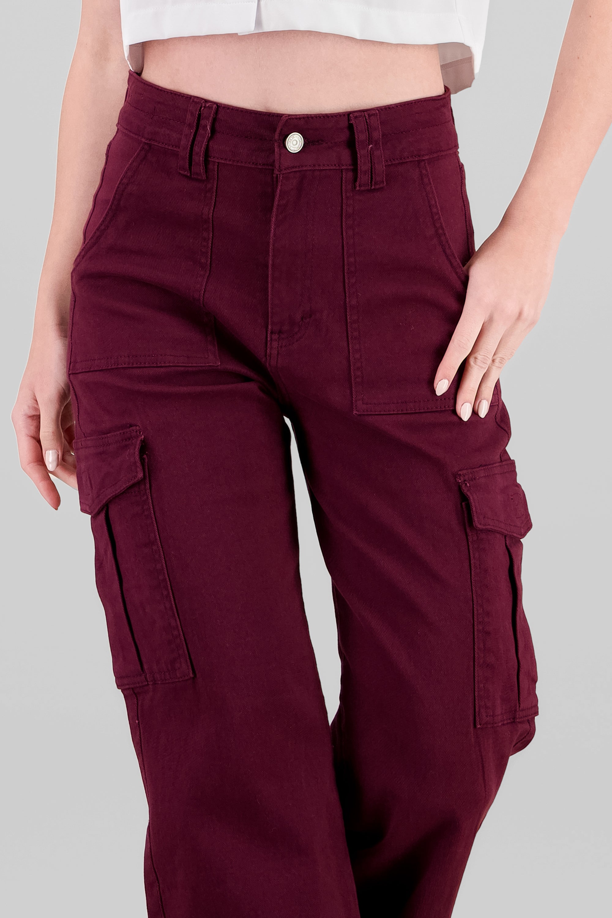 Jeans Cargo Bolsillos Laterales CIRUELA