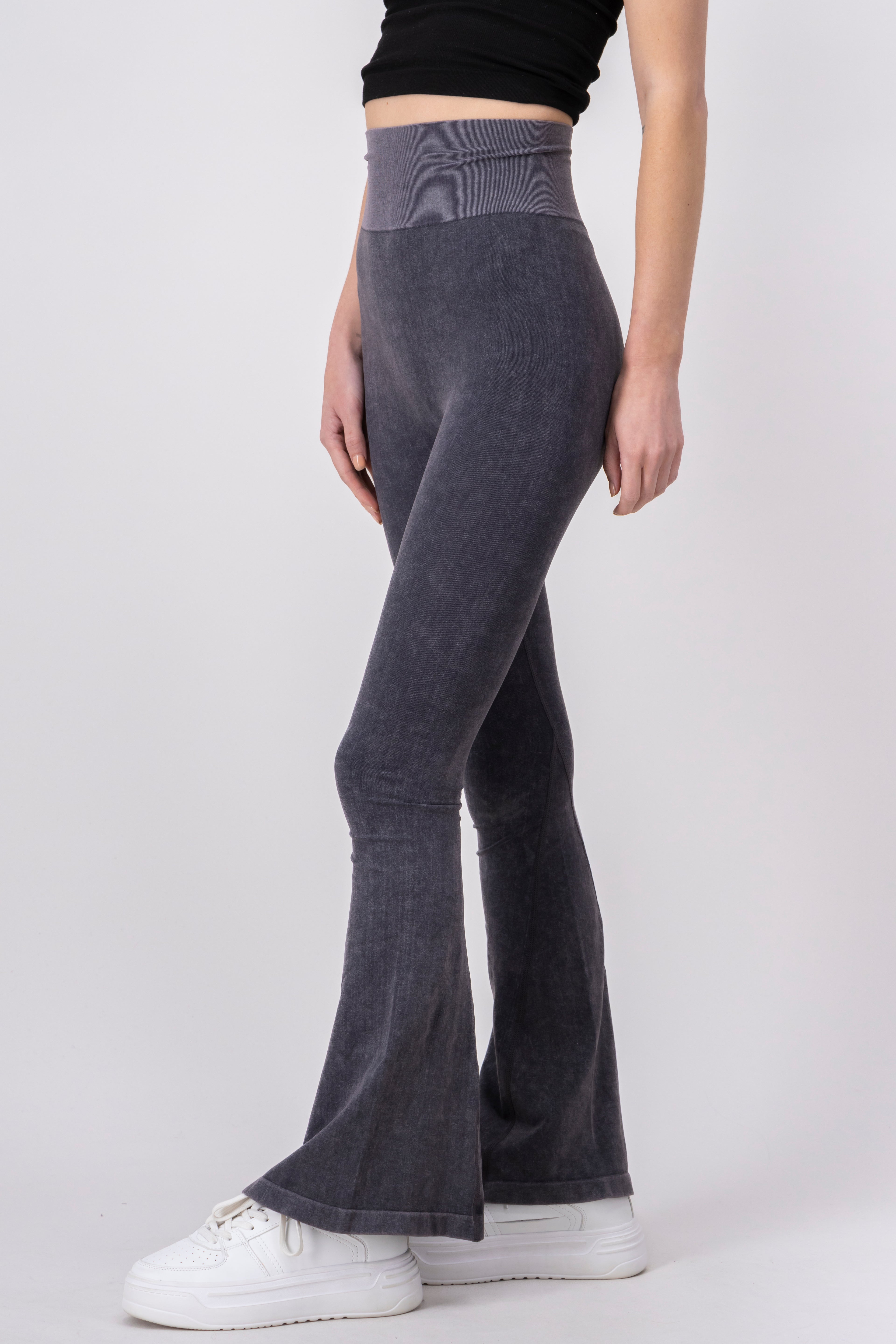 Leggings flared deslavado GRIS