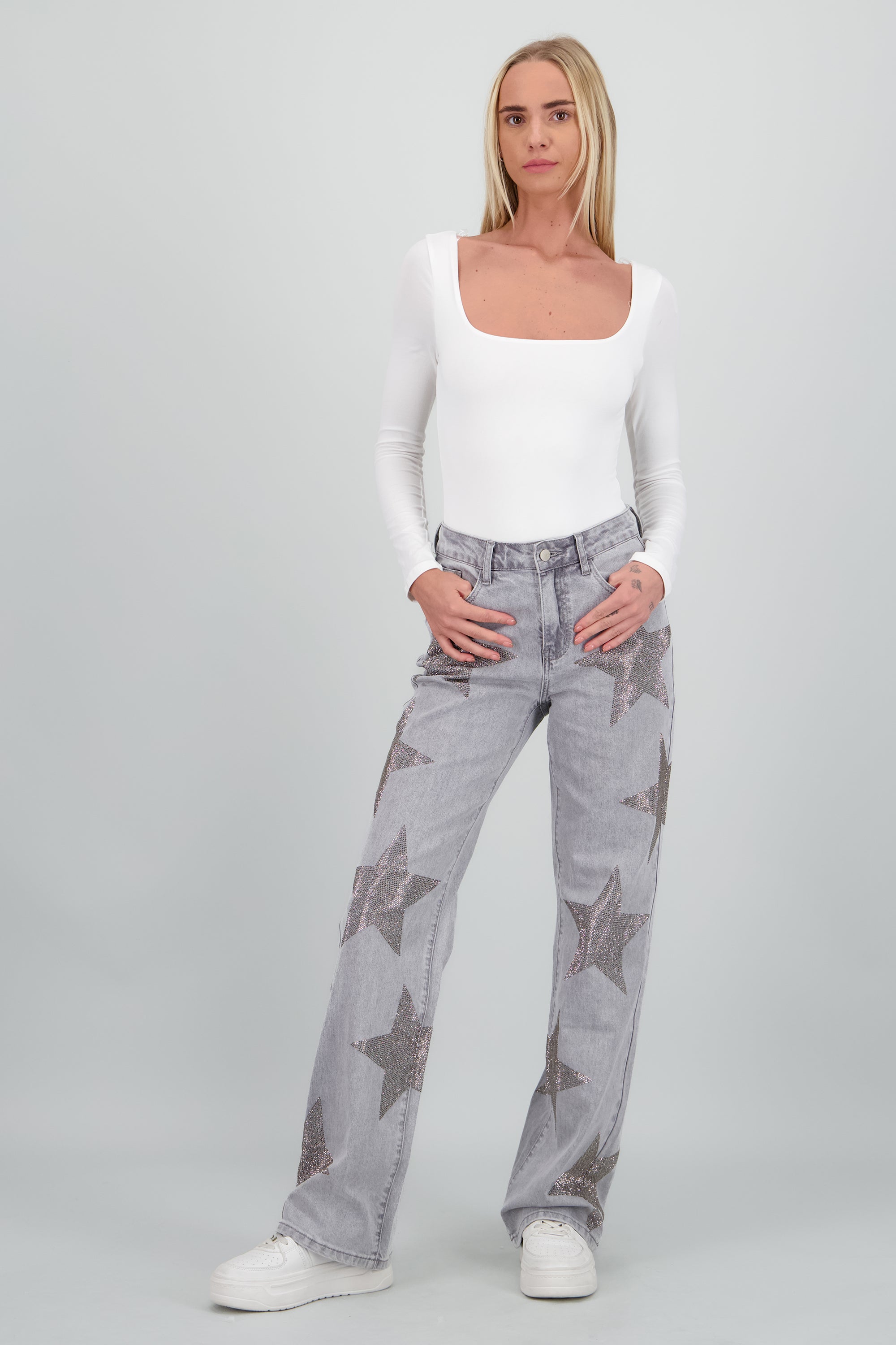 Jeans wide leg estrellas GRIS CLARO
