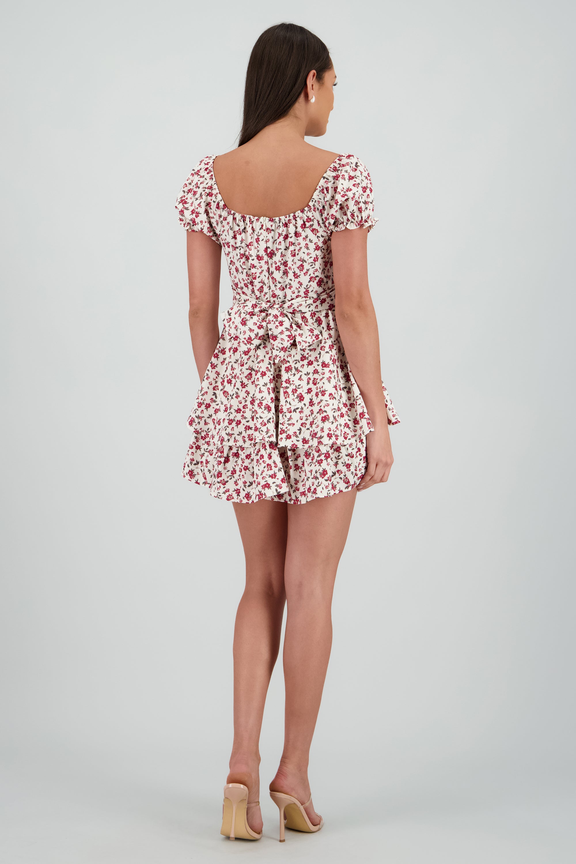 Vestido mini escote cuadrado flores