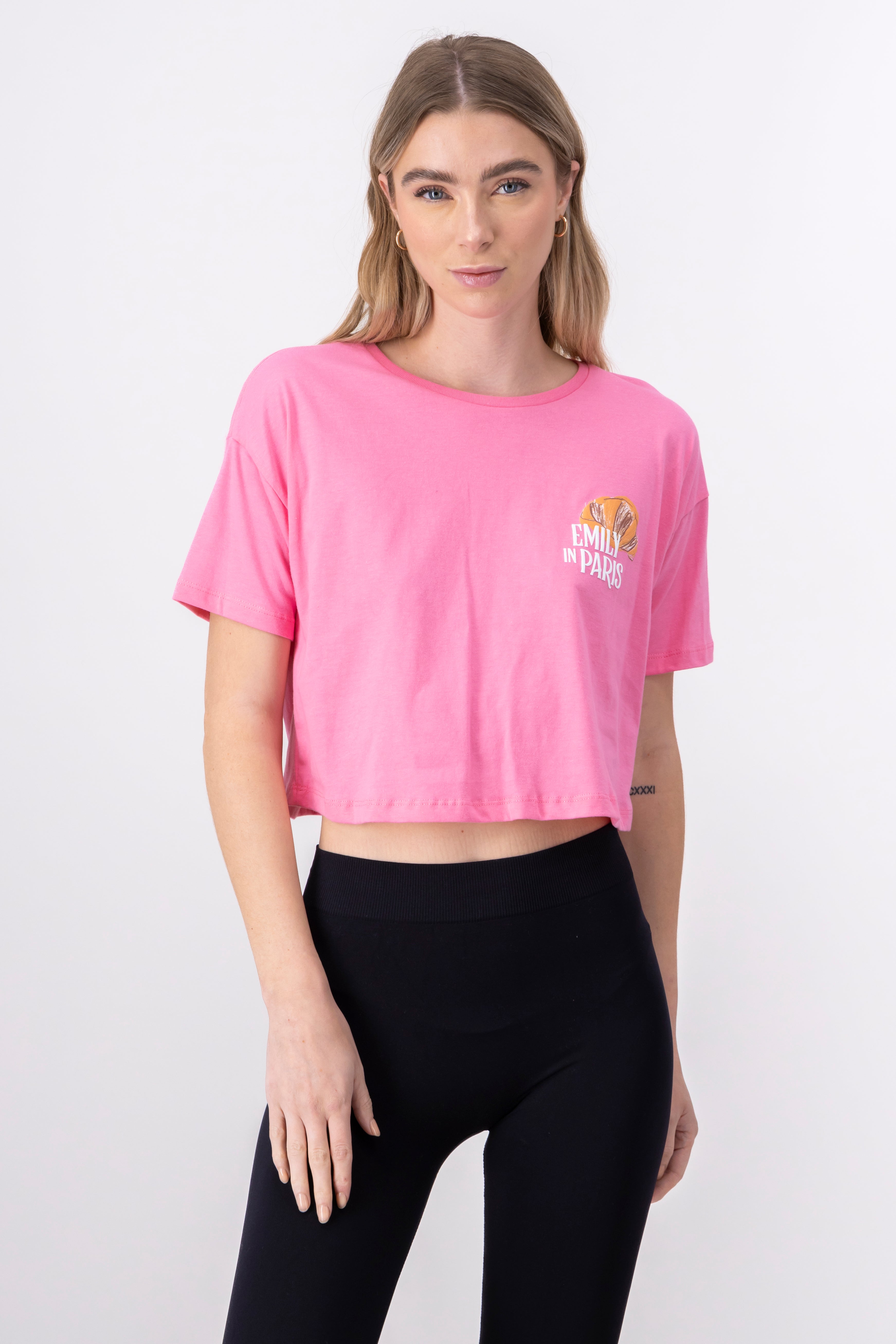 Playera emily in paris manga corta ROSA COMBO