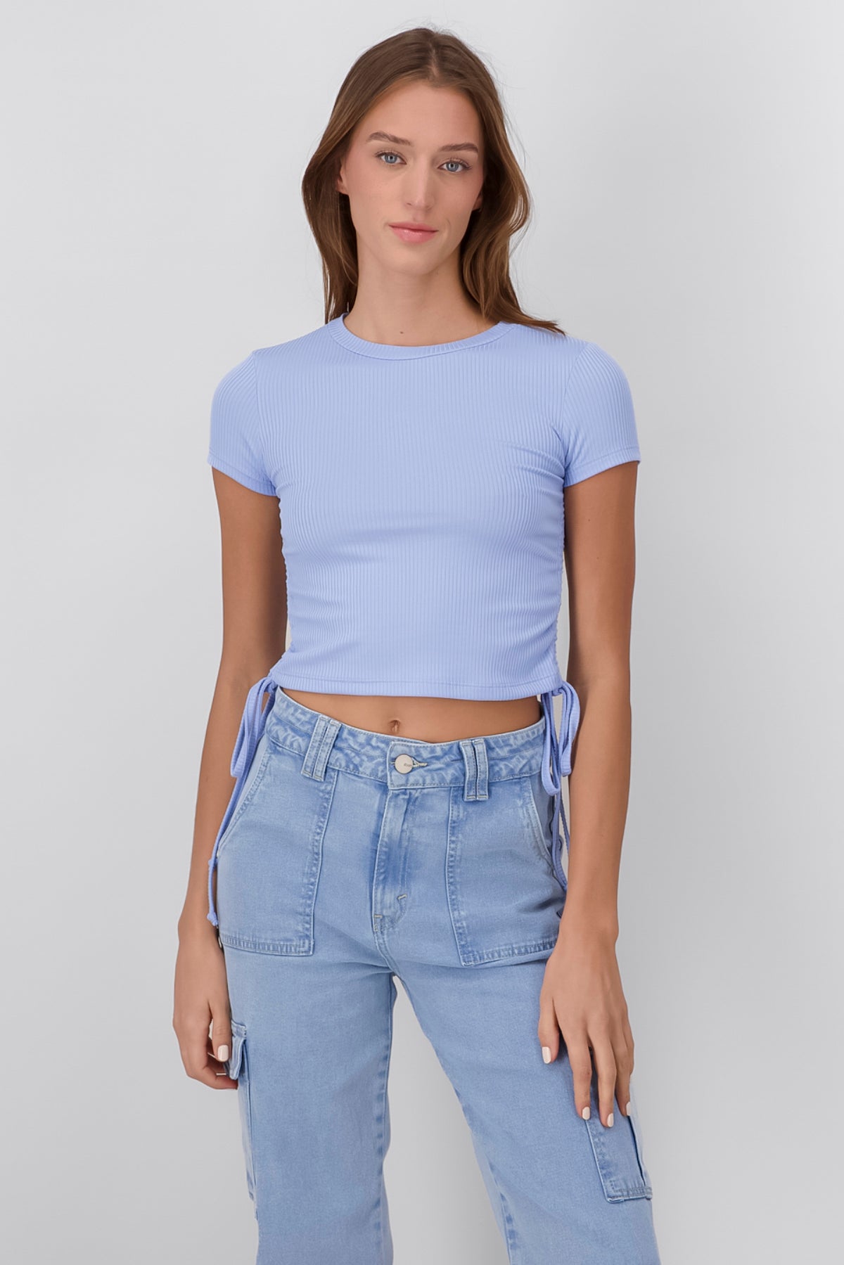 Top crop cintas laterales AZUL CIELO