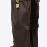 Bota Efecto Piel Funda Candado