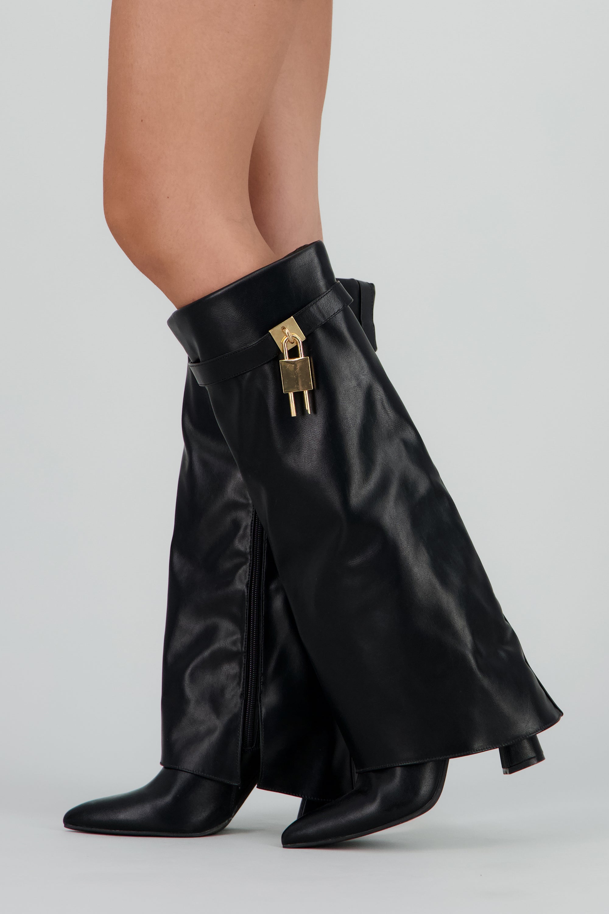 Bota Efecto Piel Funda Candado