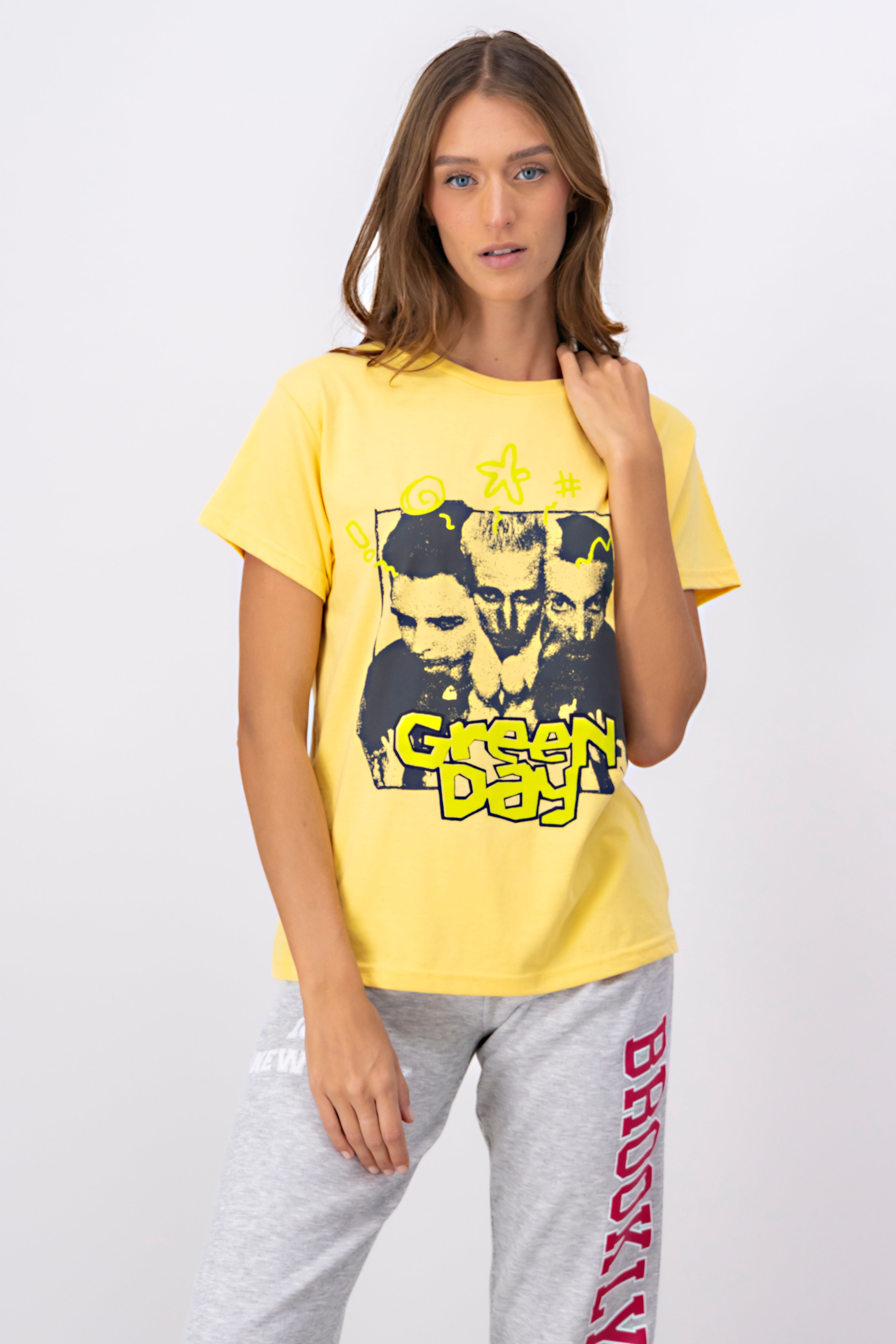 Playera manga corta Green Day AMARILLO