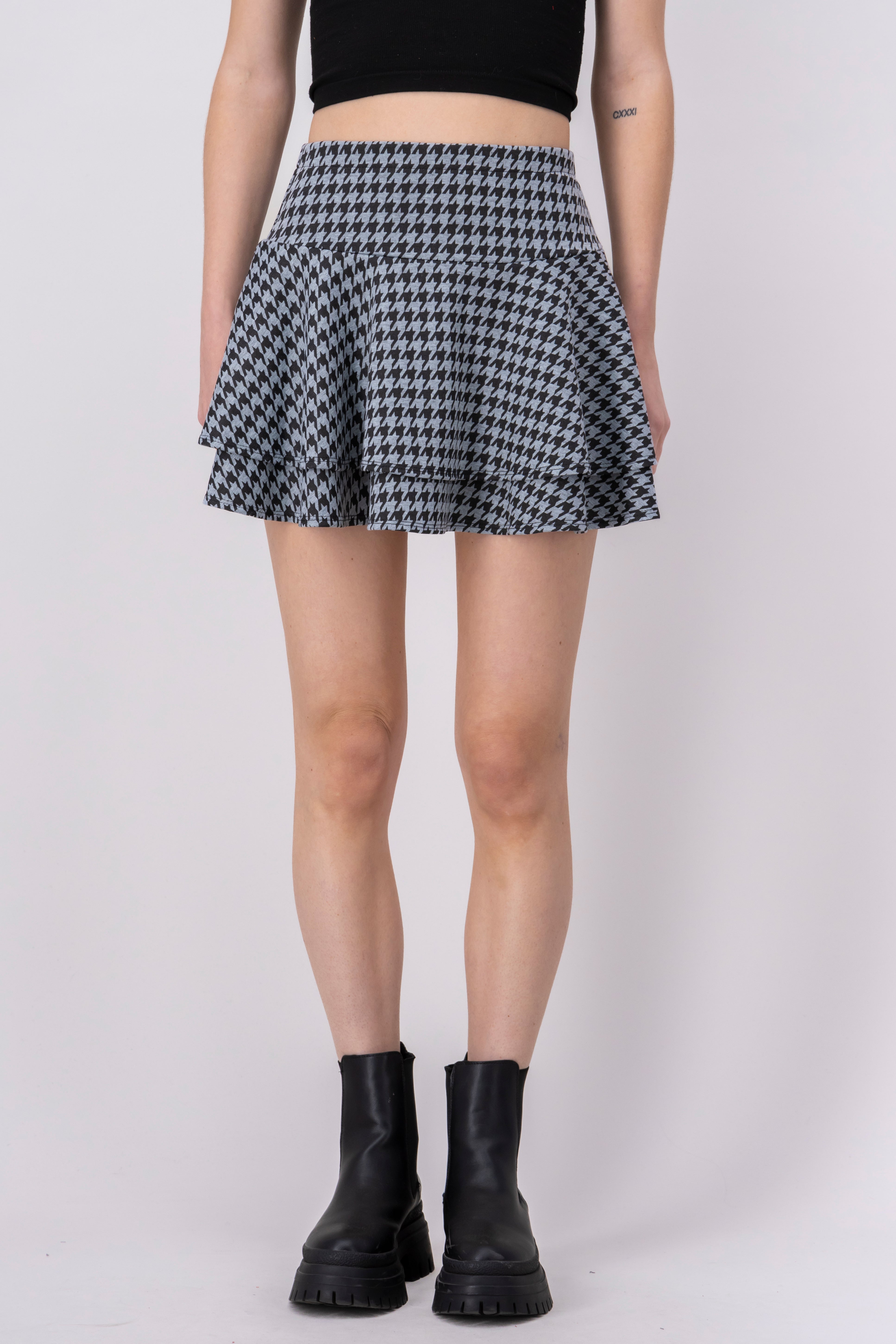 Falda mini olanes capas