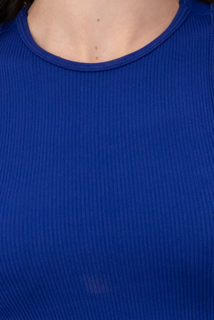 Top crop liso sin manga MARINO