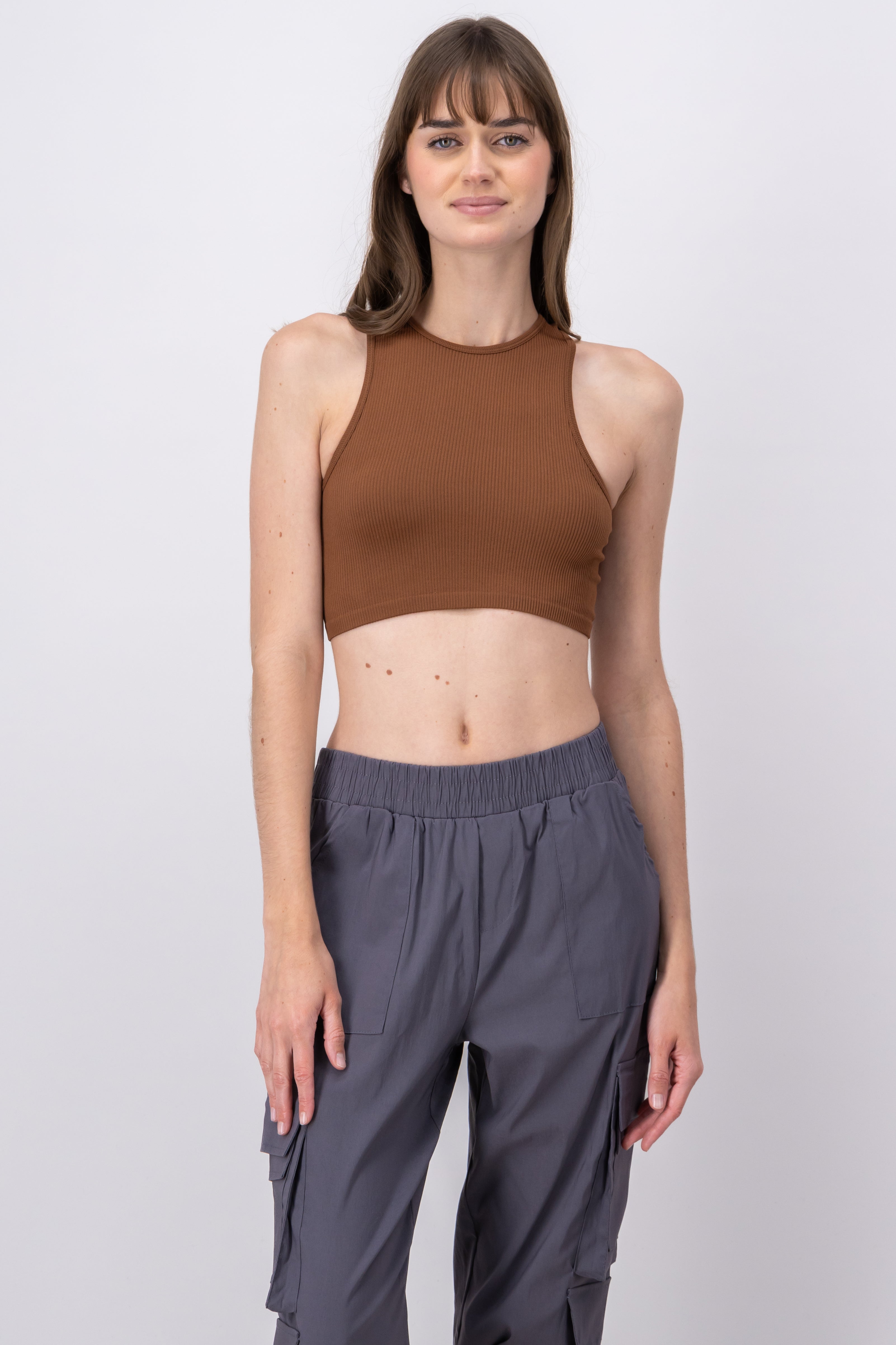 Top crop liso sin manga CAFE