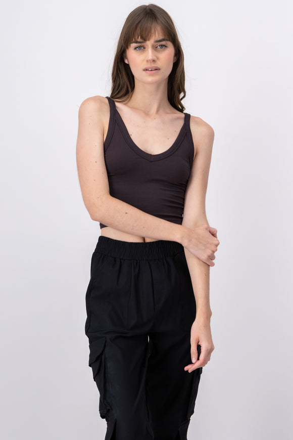 Top acanalado escote v