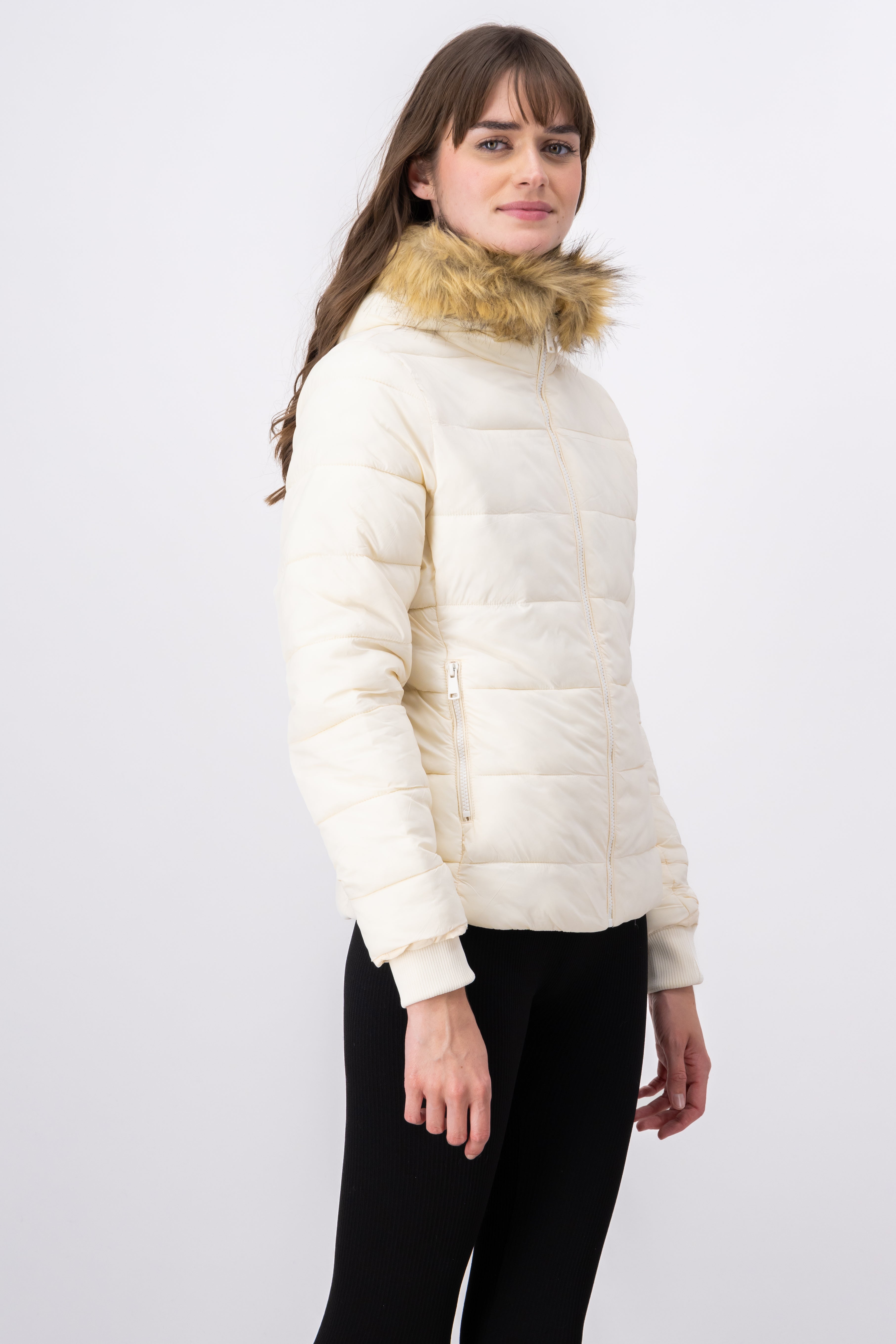 Chamarra capitonada gorro peluche BLANCO