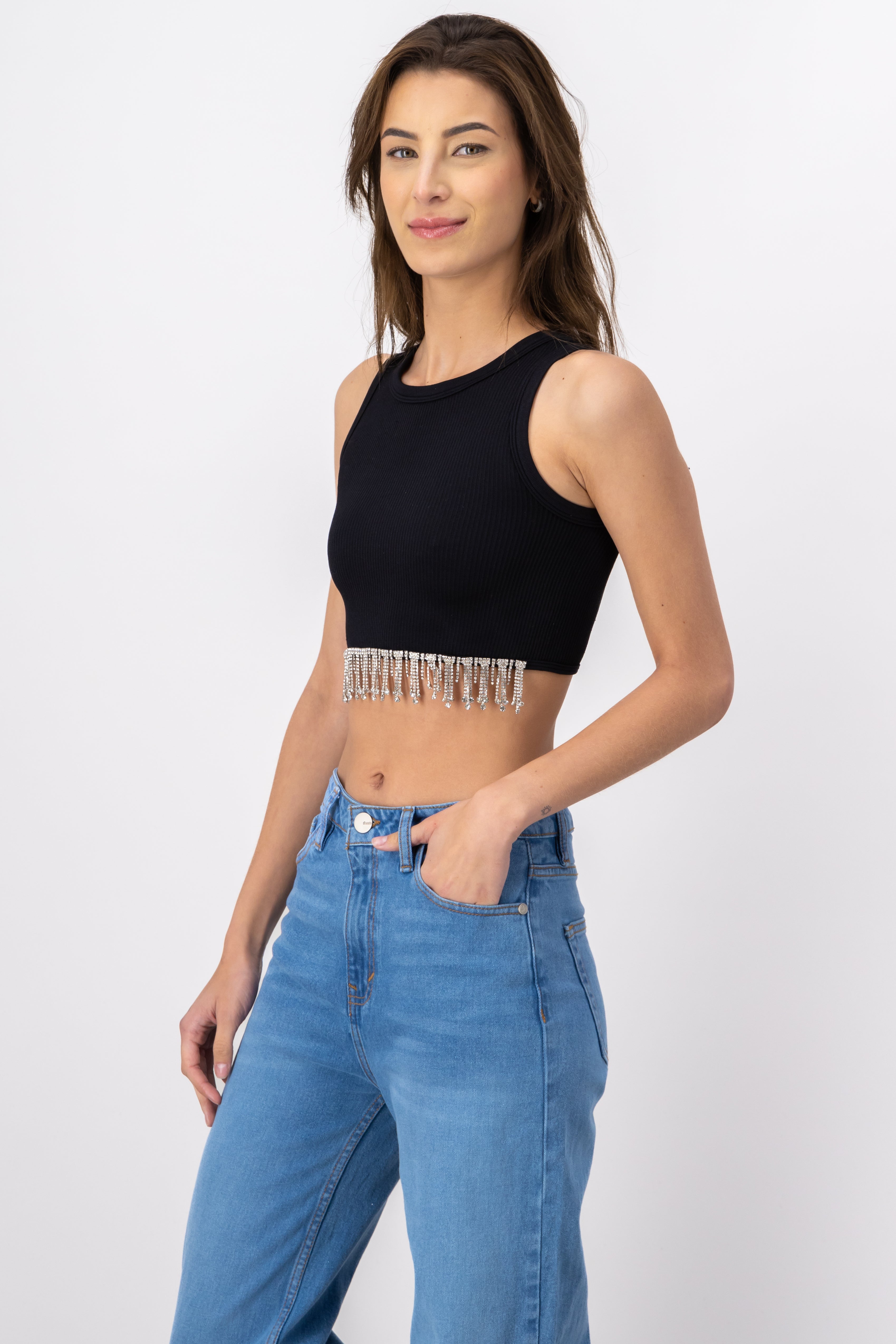 Top con detalle de brillos liso NEGRO