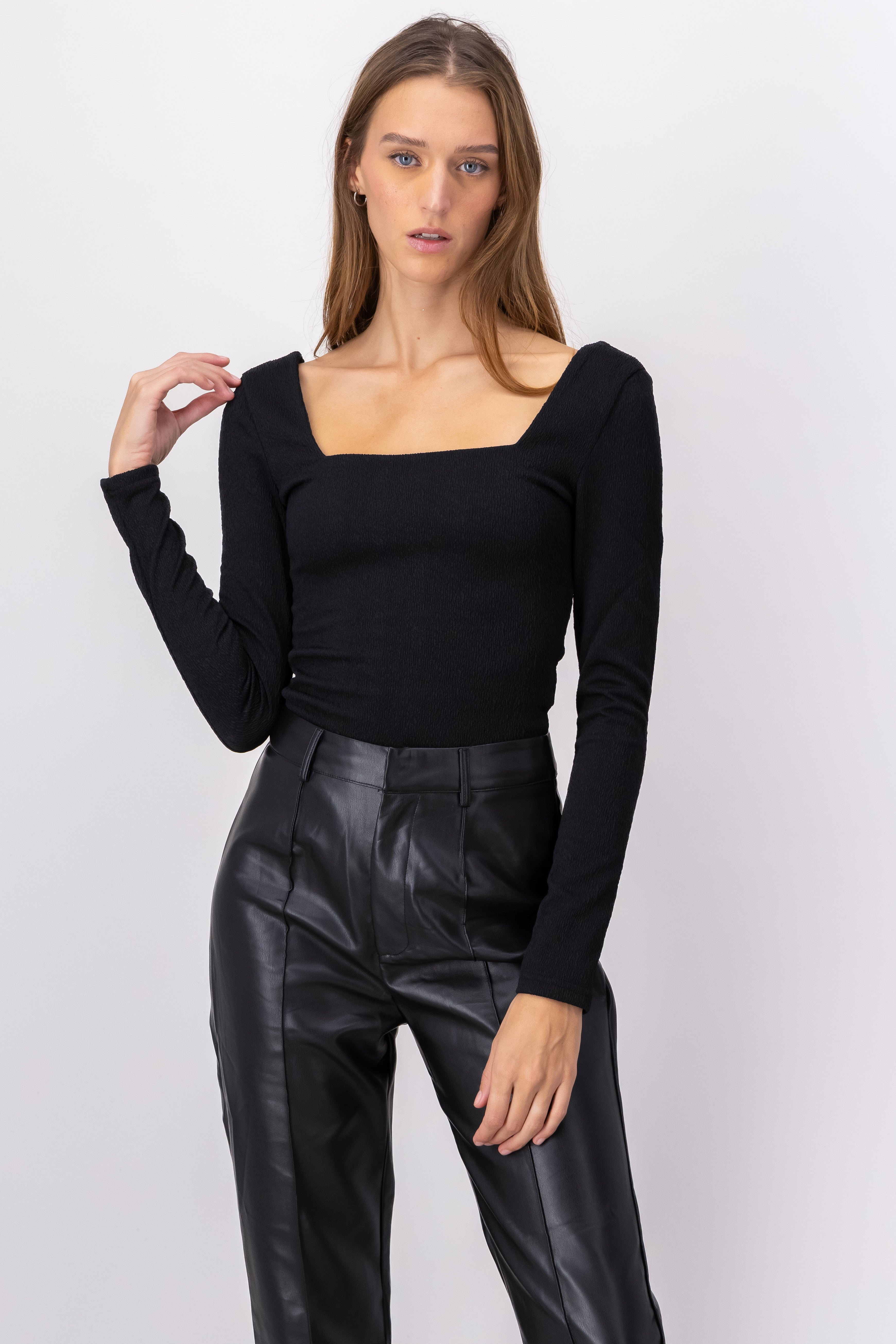 Body Manga Larga Cuello Cuadrado NEGRO