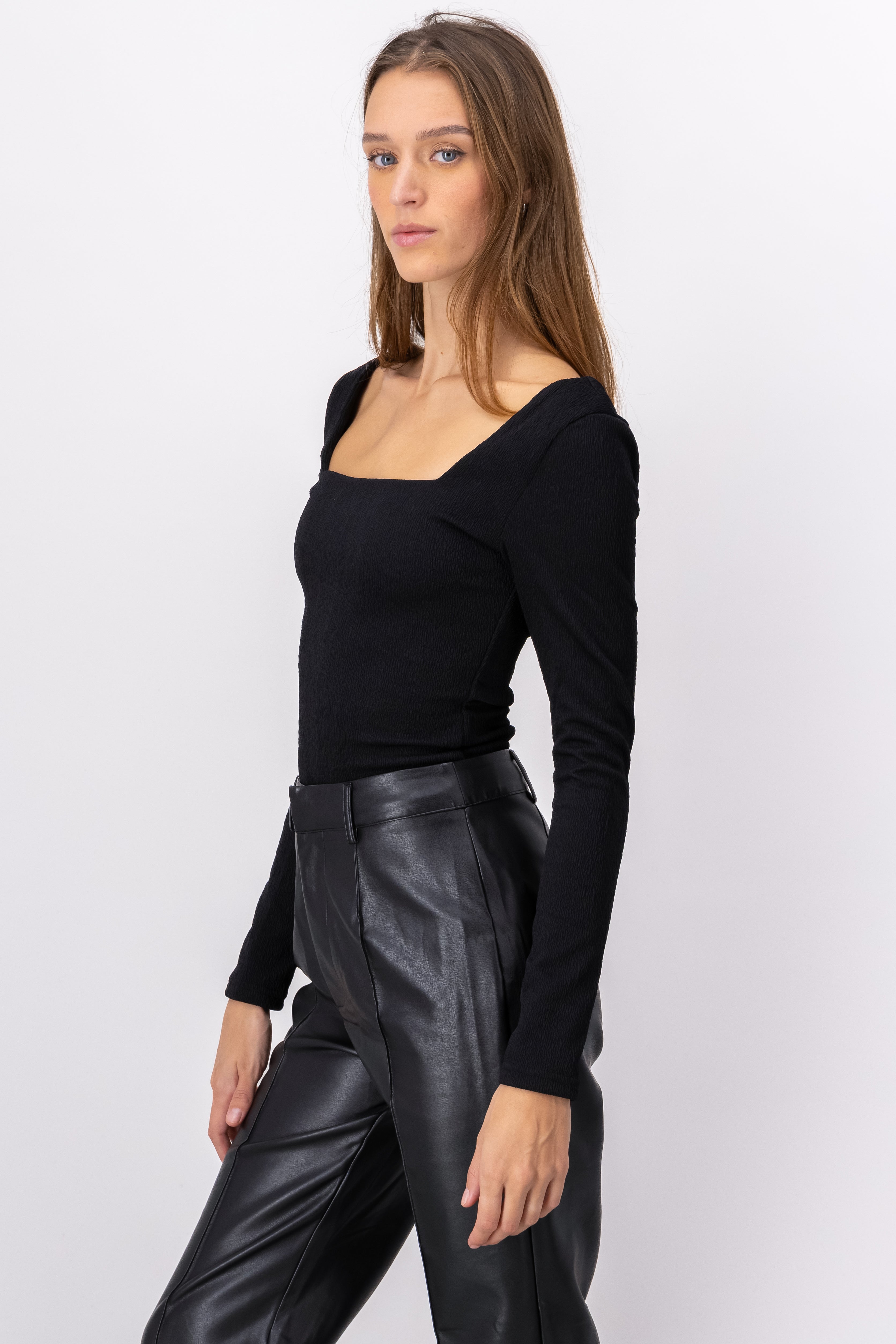 Body Manga Larga Cuello Cuadrado NEGRO