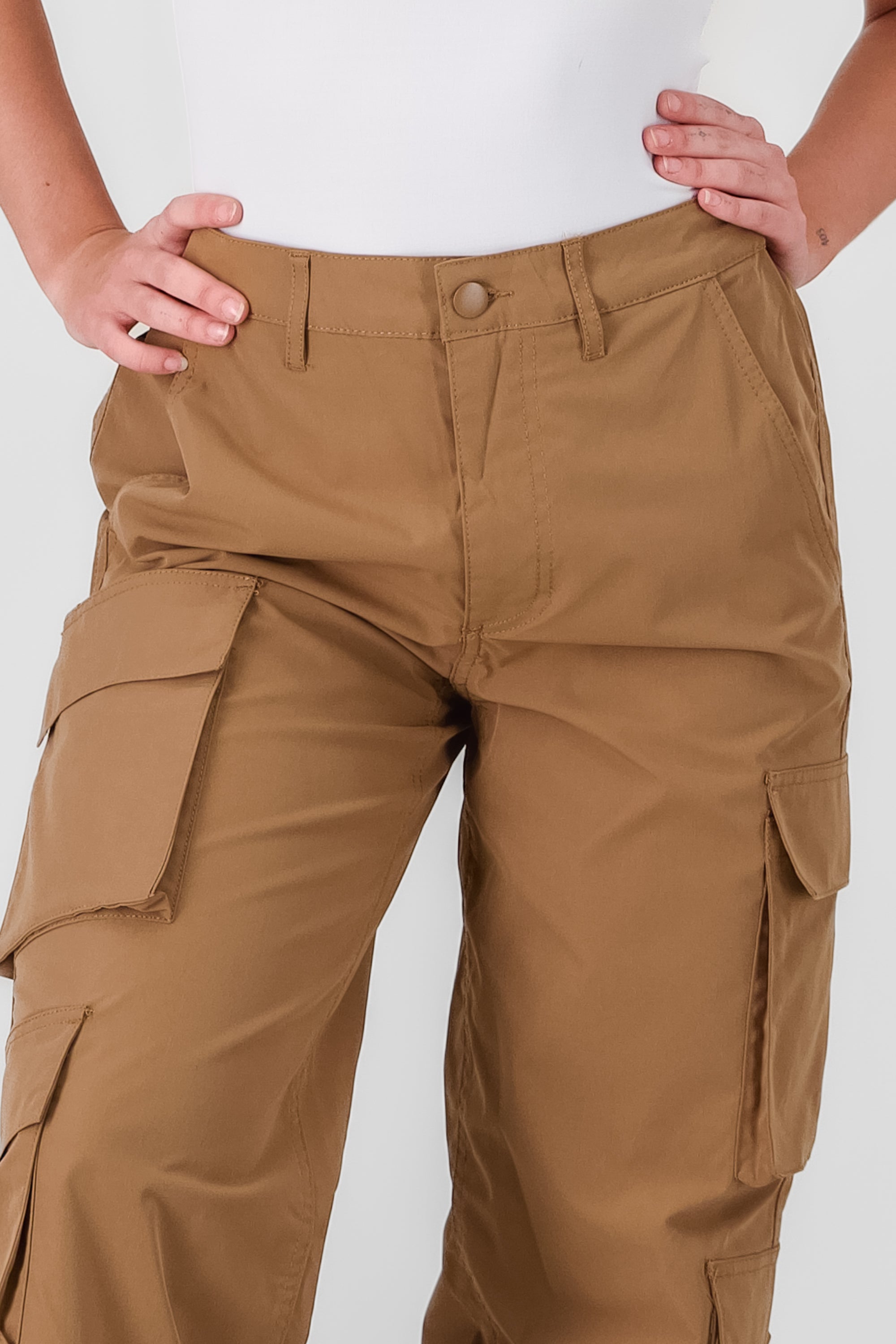 Pantalón Cargo Cintura Media CAMELLO