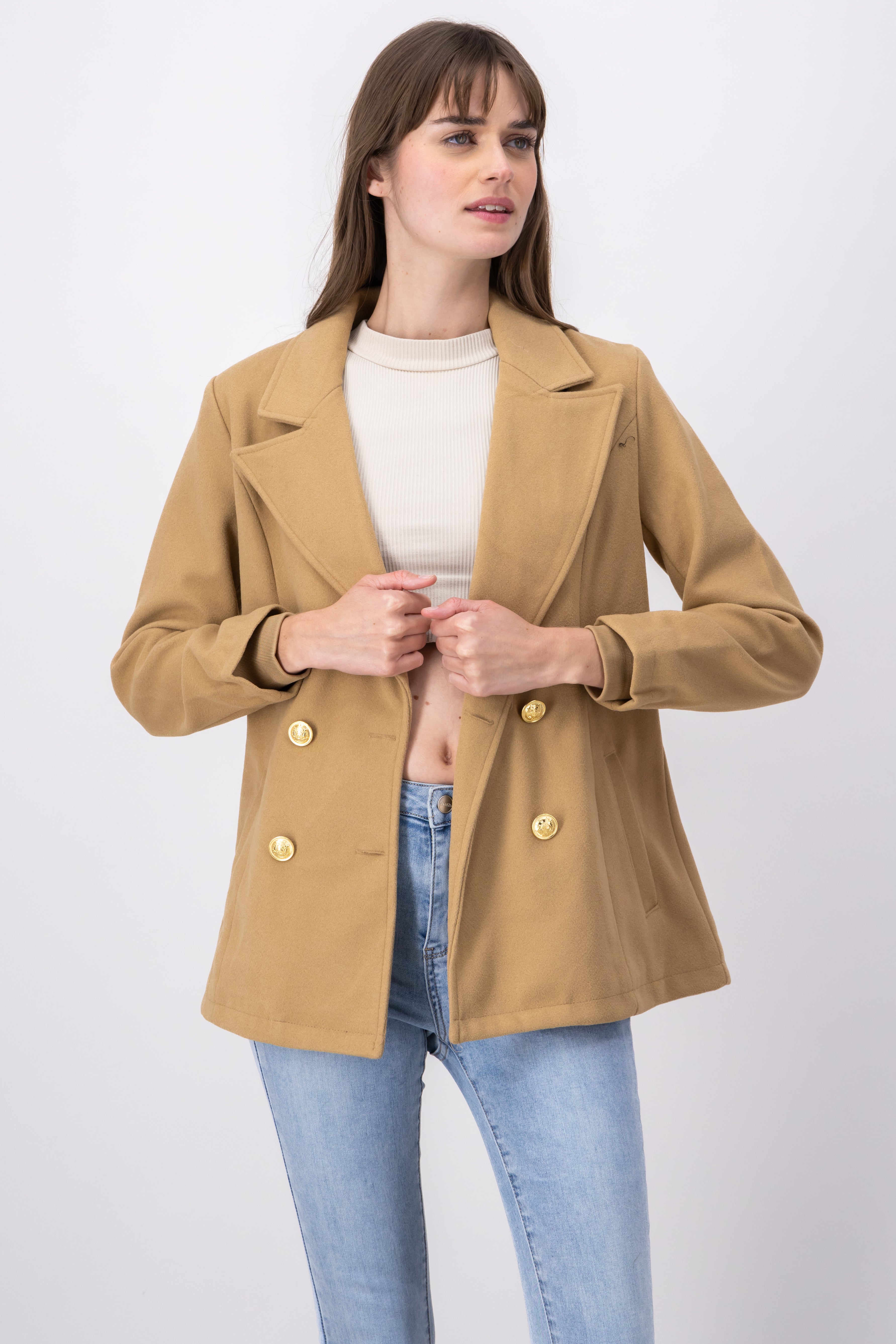 Abrigo detalle botones KHAKI