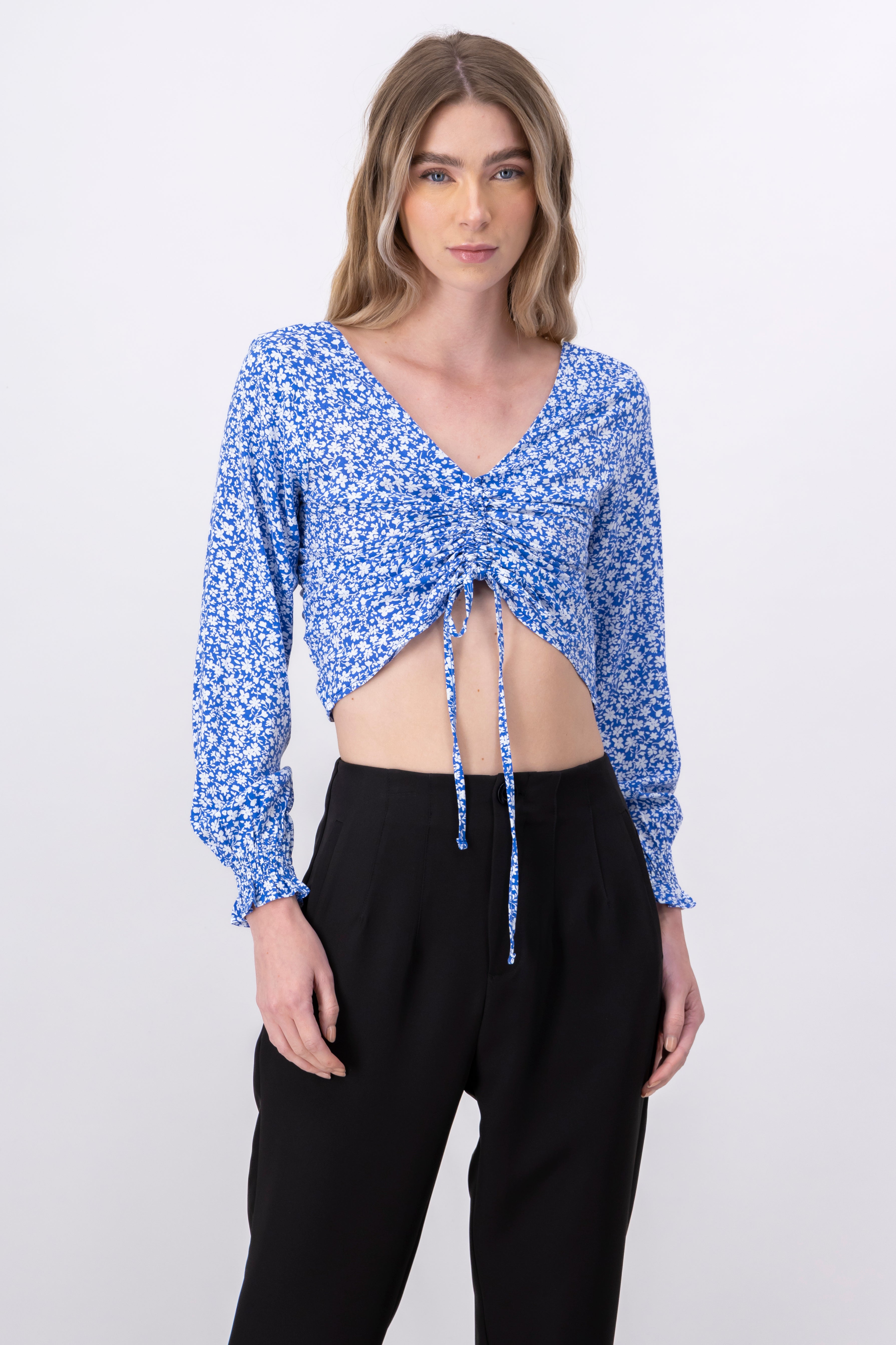 Blusa Crop Manga Larga Flores AZUL COMBO