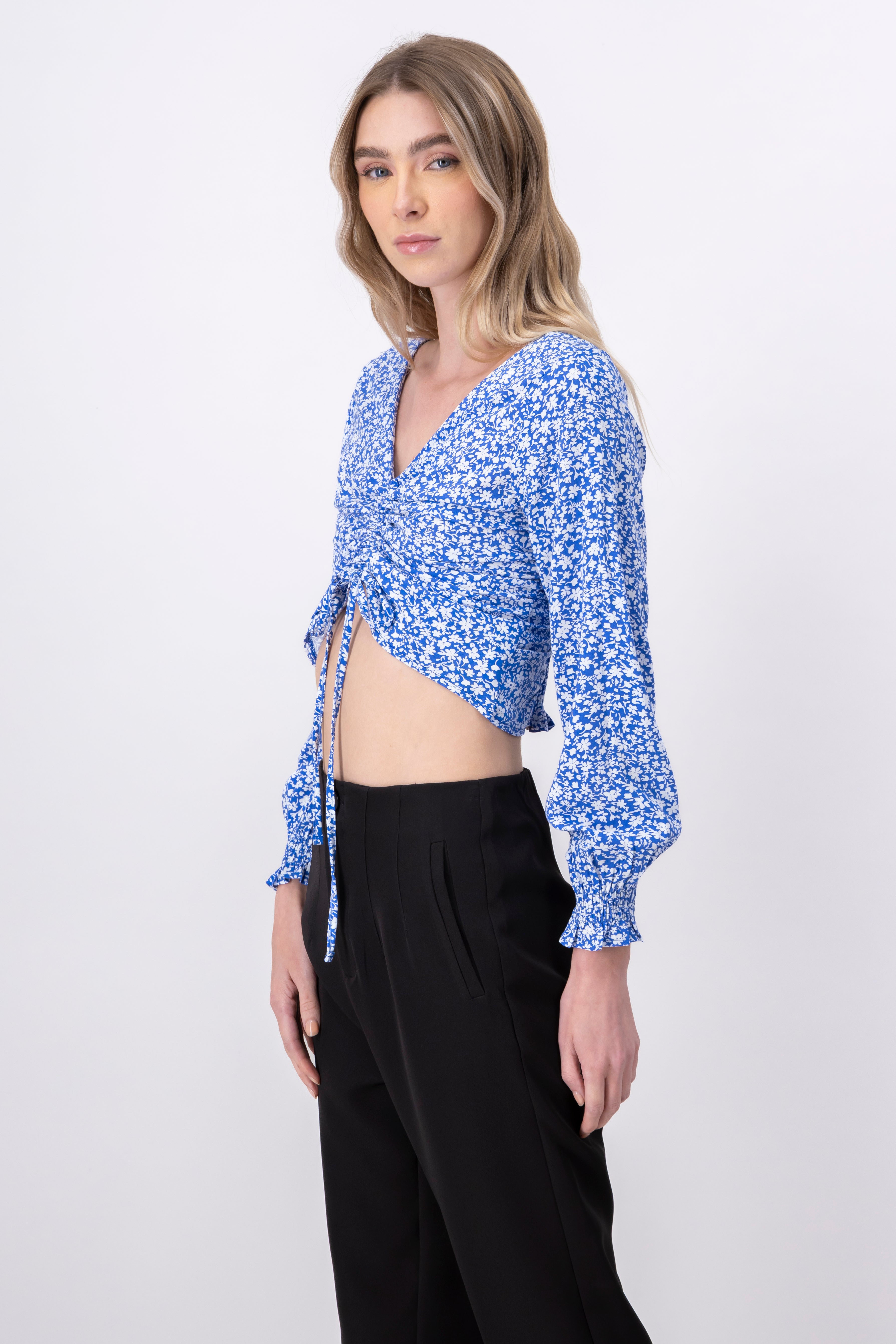 Blusa Crop Manga Larga Flores AZUL COMBO