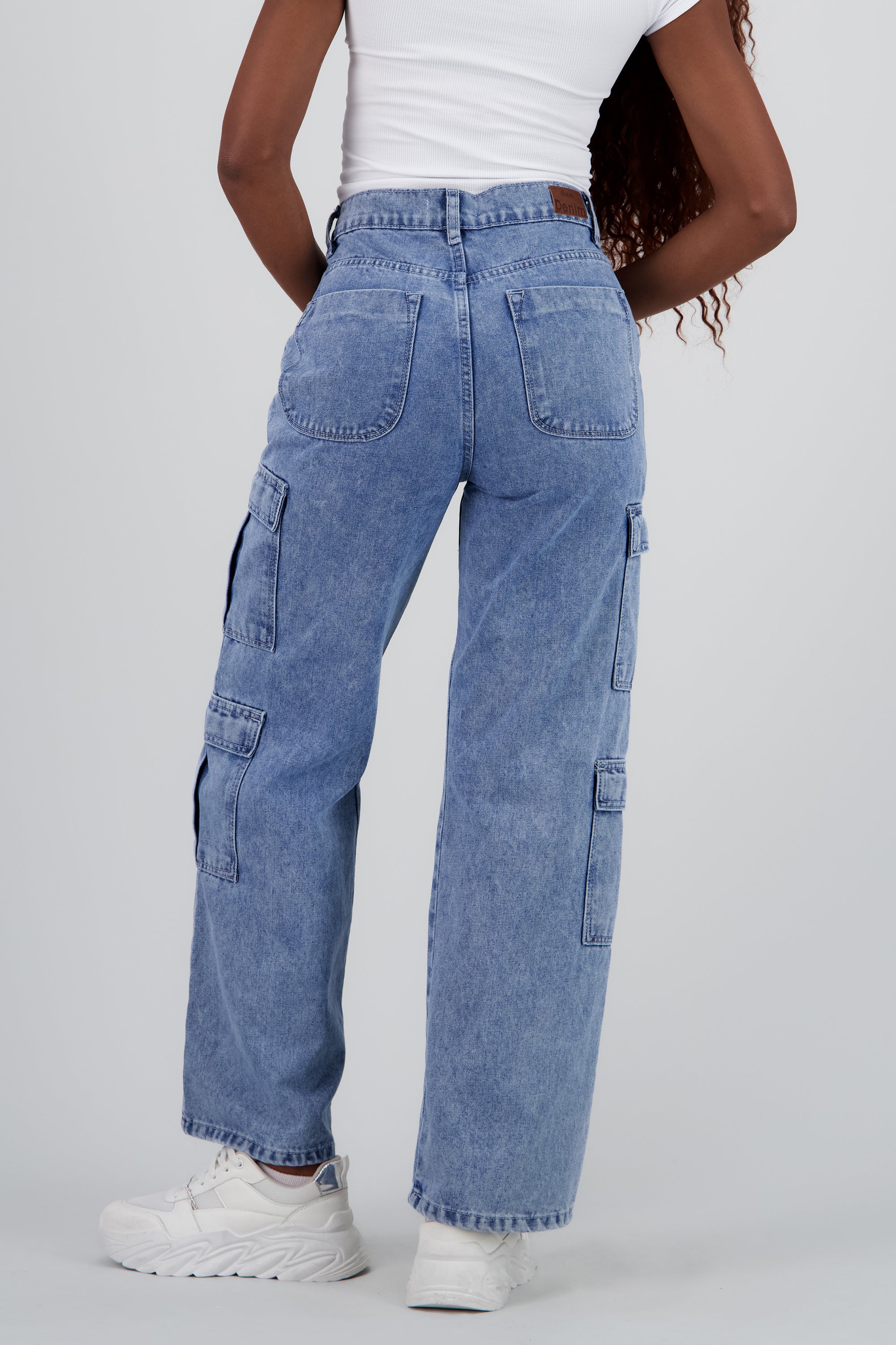 MEDIUM ACID WASH