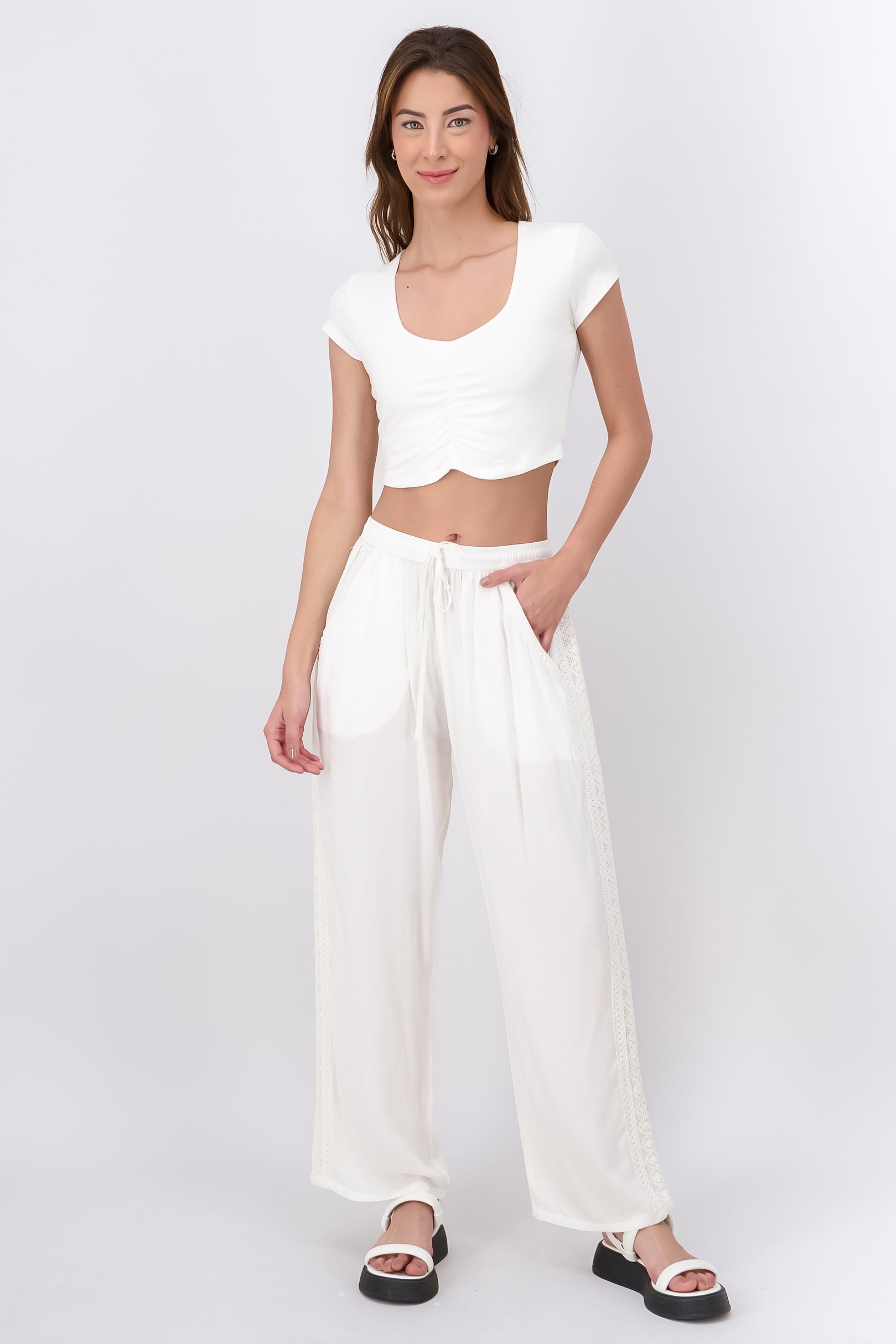 Pantalón Wide Leg Bordados Laterales CREMA