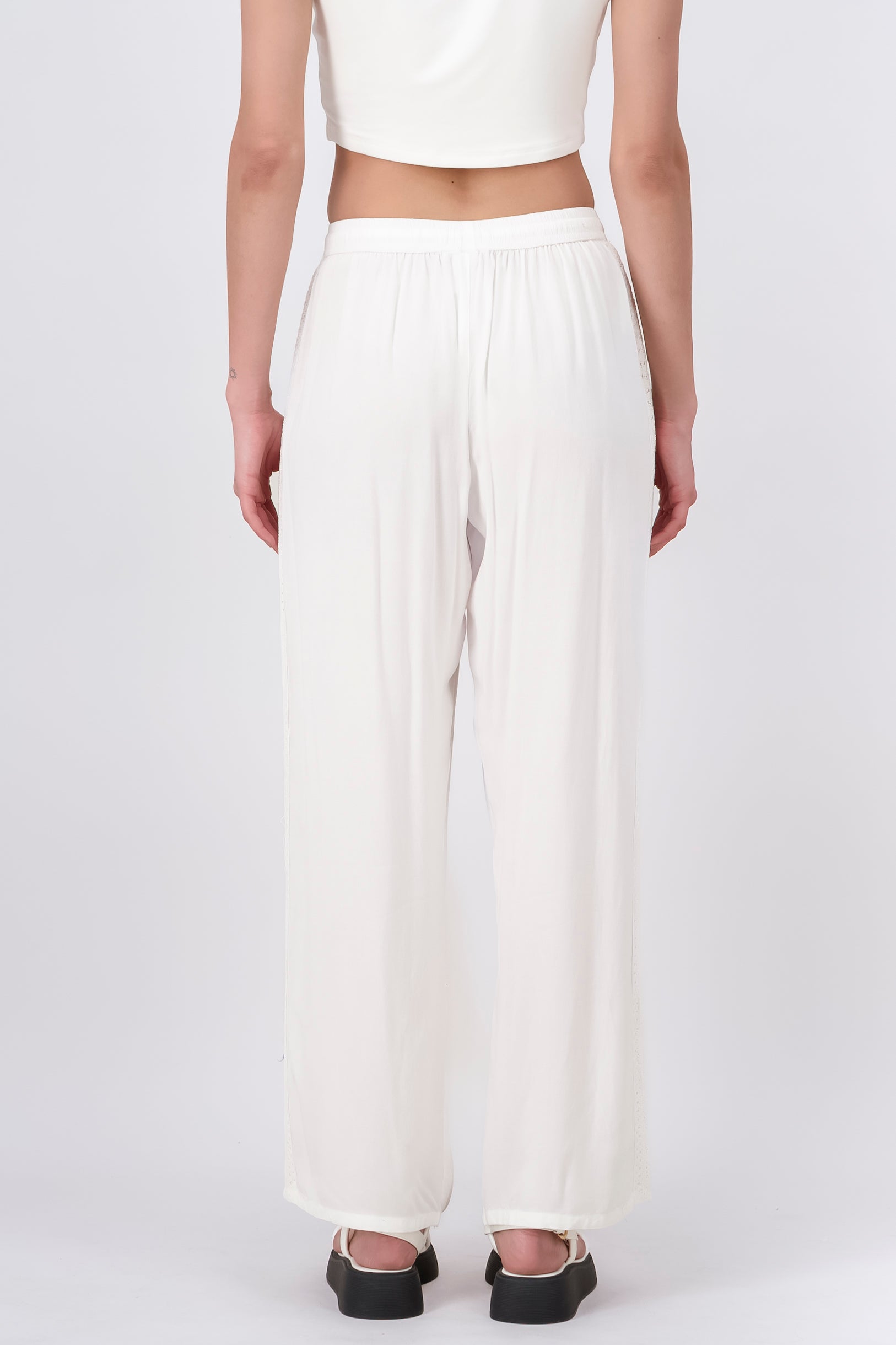 Pantalón Wide Leg Bordados Laterales CREMA