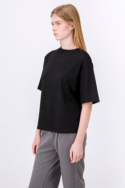 Playera Oversize Lisa Manga Corta NEGRO