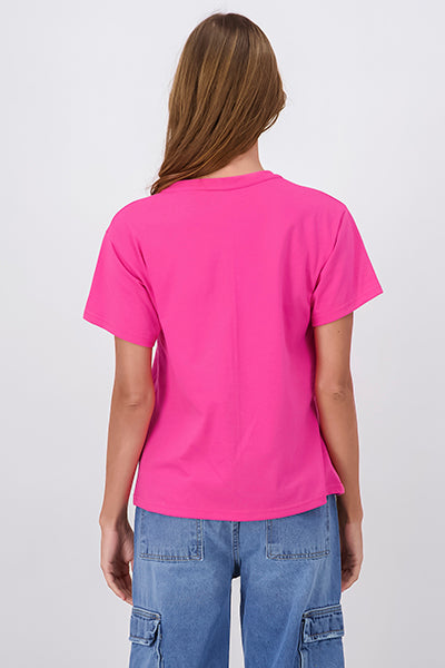 Playera manga corta estampado ROSA