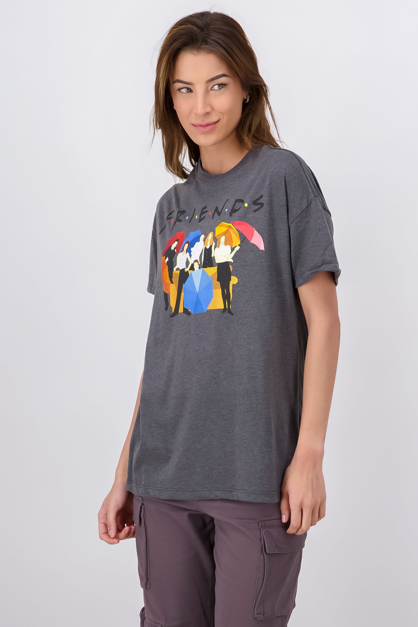 Playera estampado Friends  sombrillas GRIS JASPE