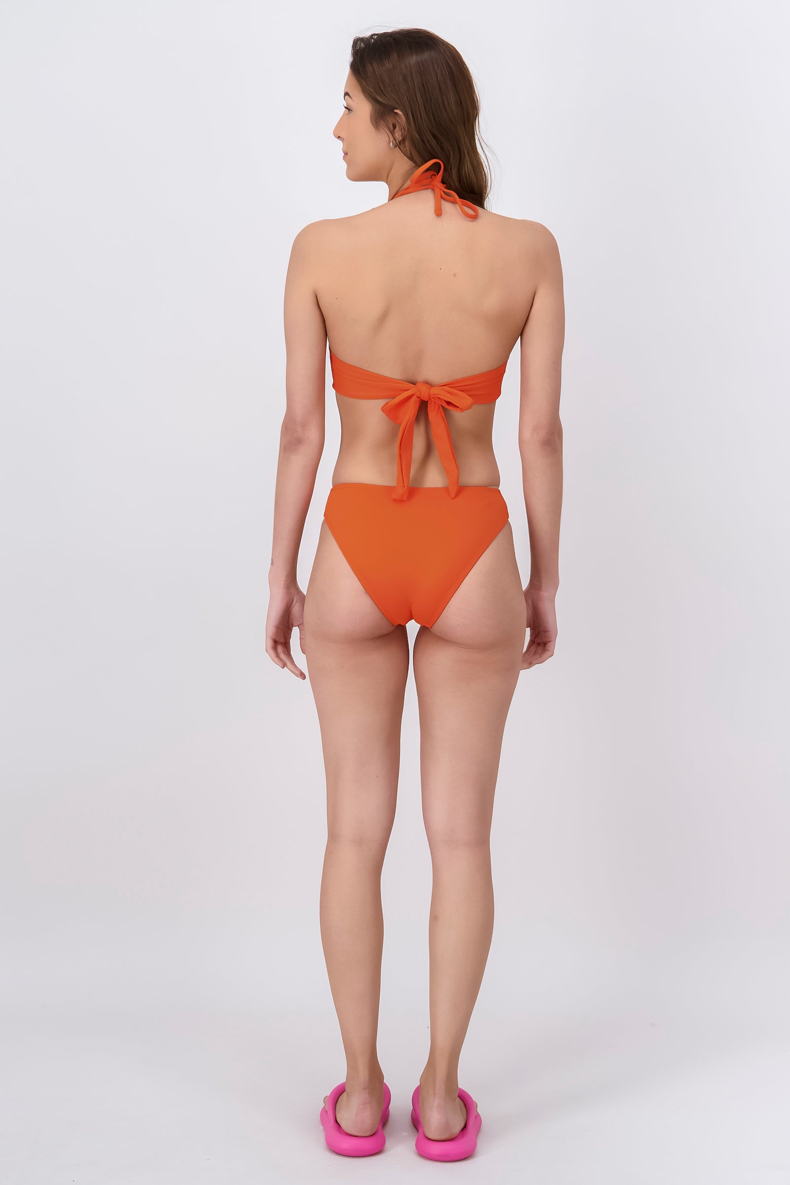Traje De Baño Con Nudo En Cintura Y Corte