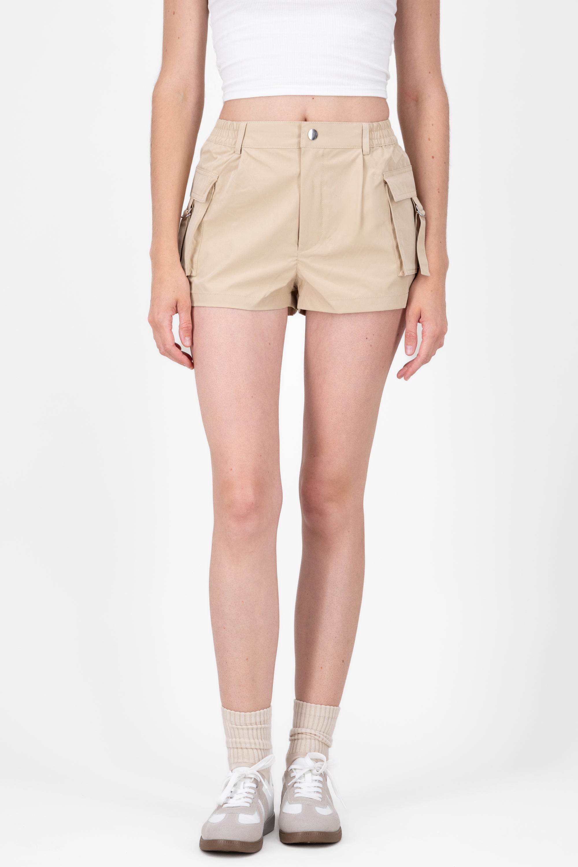 Shorts Tipo Parachute Bolsas Cargo KHAKI