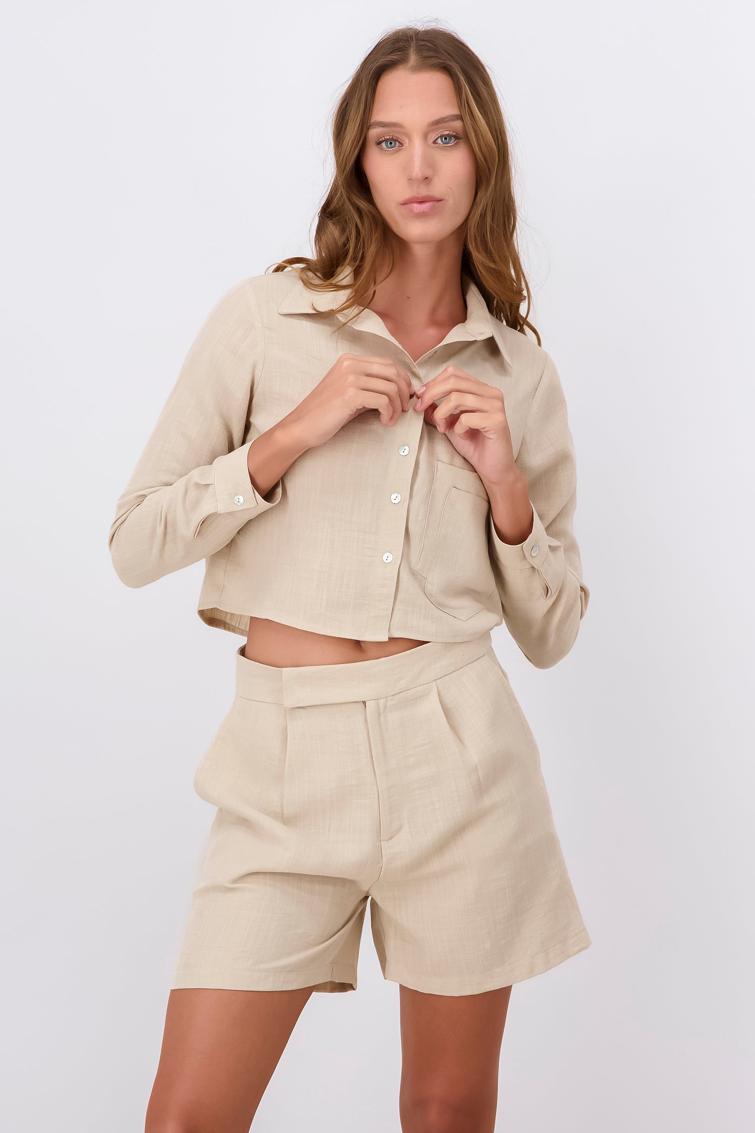 Camisa Crop Doble Bolsa BEIGE