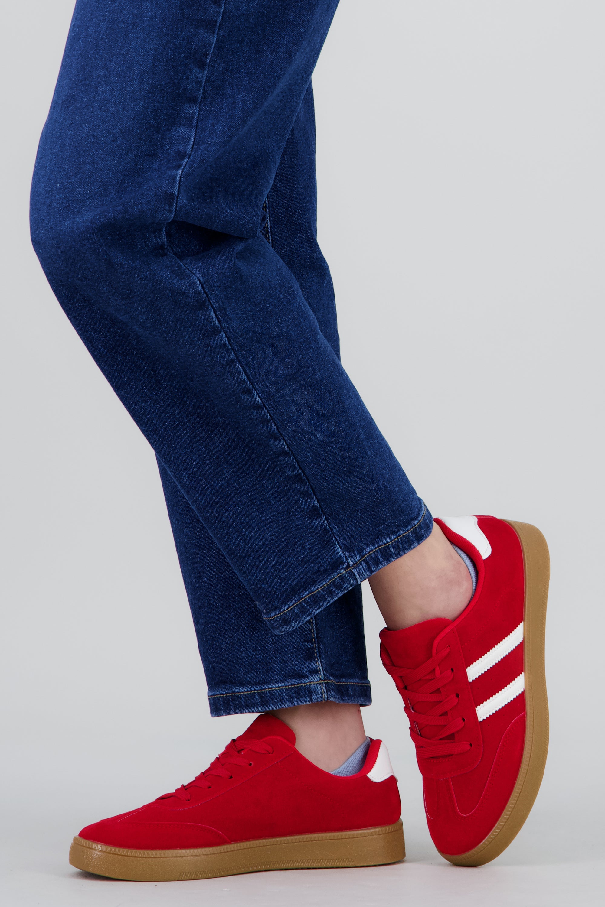 Tenis casual rayas punta suede ROJO